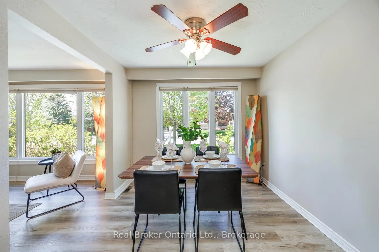 Photo 17 of 17 Strike Avenue, Clarington, Bowmanville — HOMEH