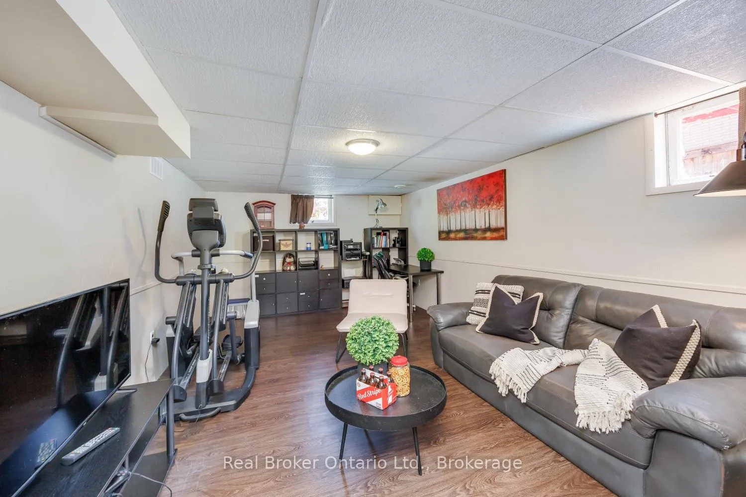 Photo 23 of 17 Strike Avenue, Clarington, Bowmanville — HOMEH