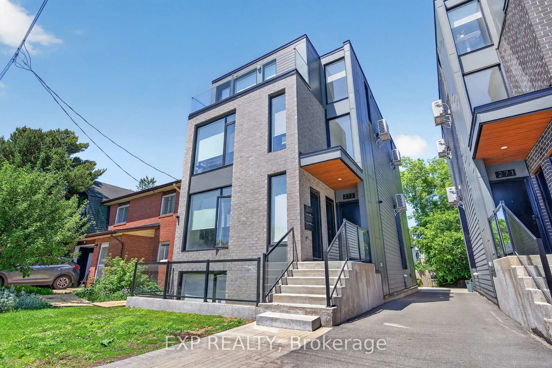Photo of 273 Duncairn Avenue