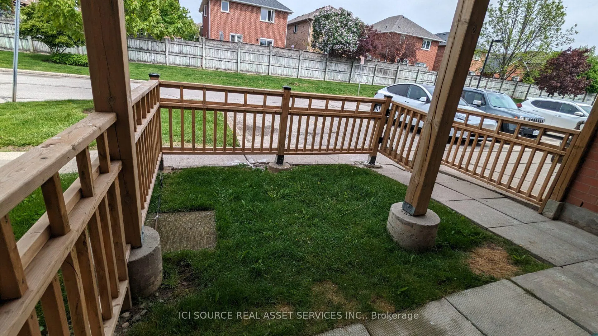 Photo 4 of Unit 901, 4140 Foxwood Drive, Burlington, Tansley — HOMEH