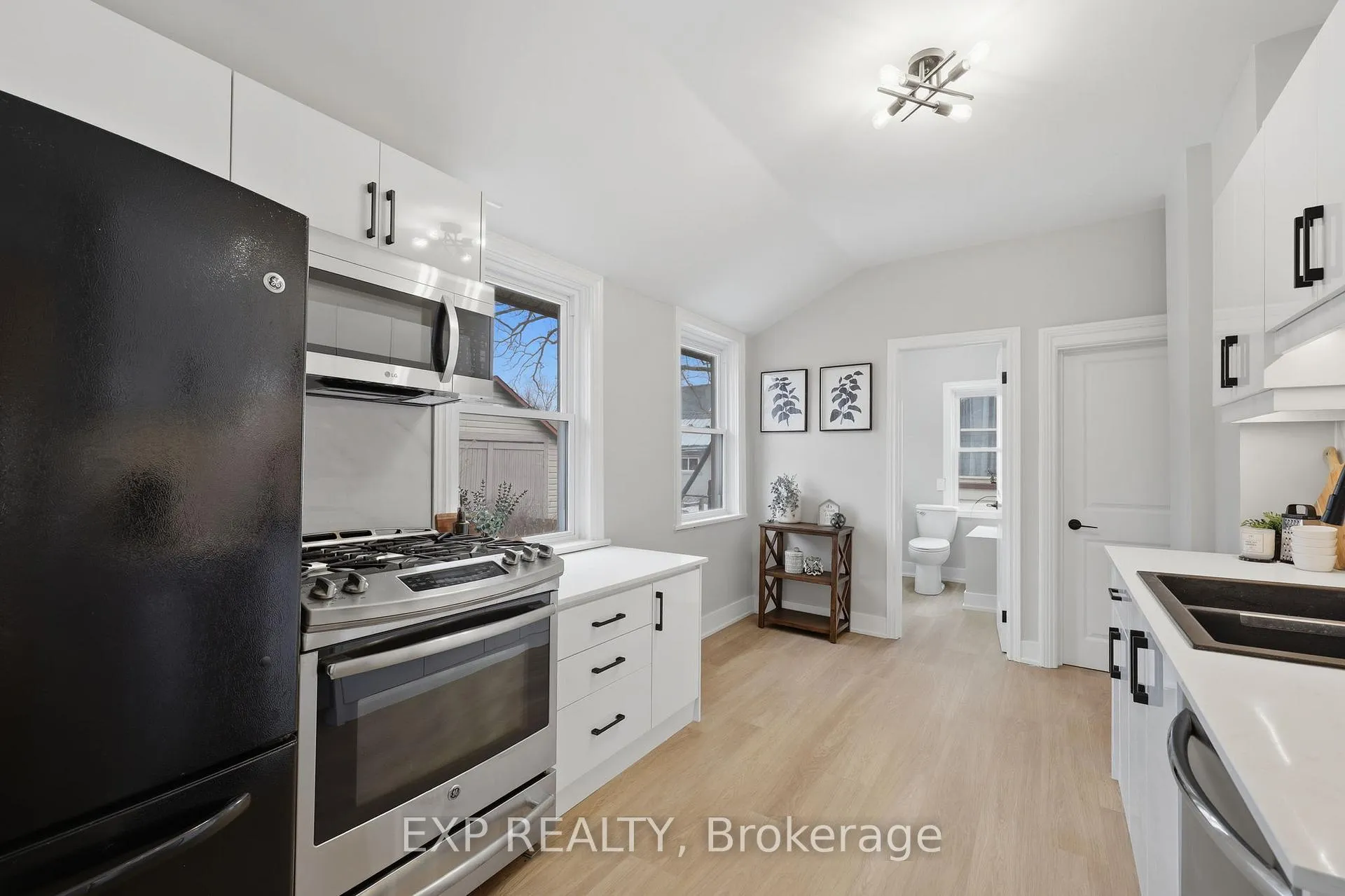 Photo 17 of 225 Ross Street, St. Thomas — HOMEH