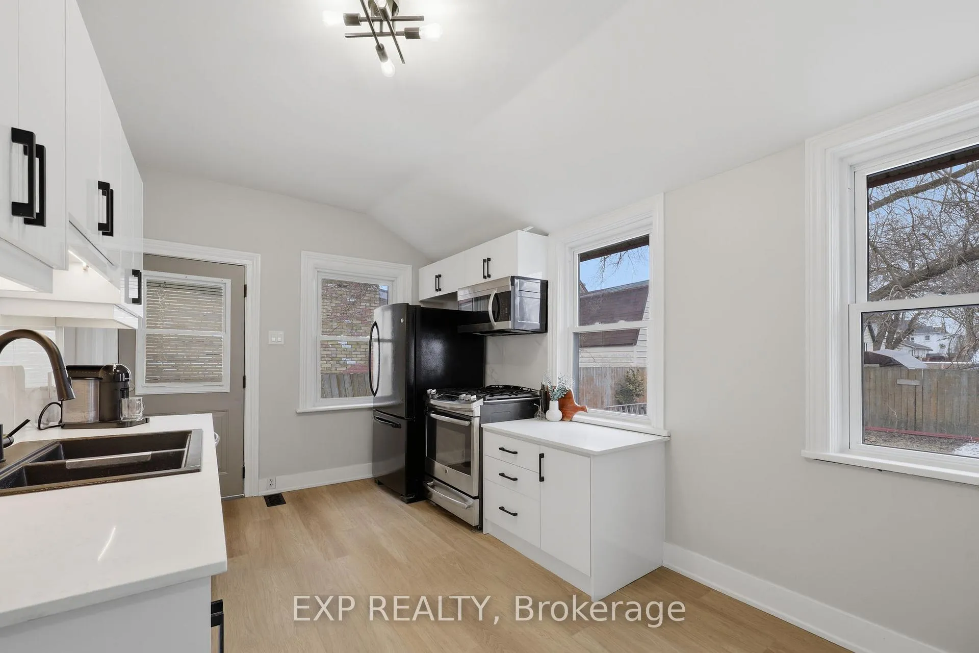 Photo 20 of 225 Ross Street, St. Thomas — HOMEH