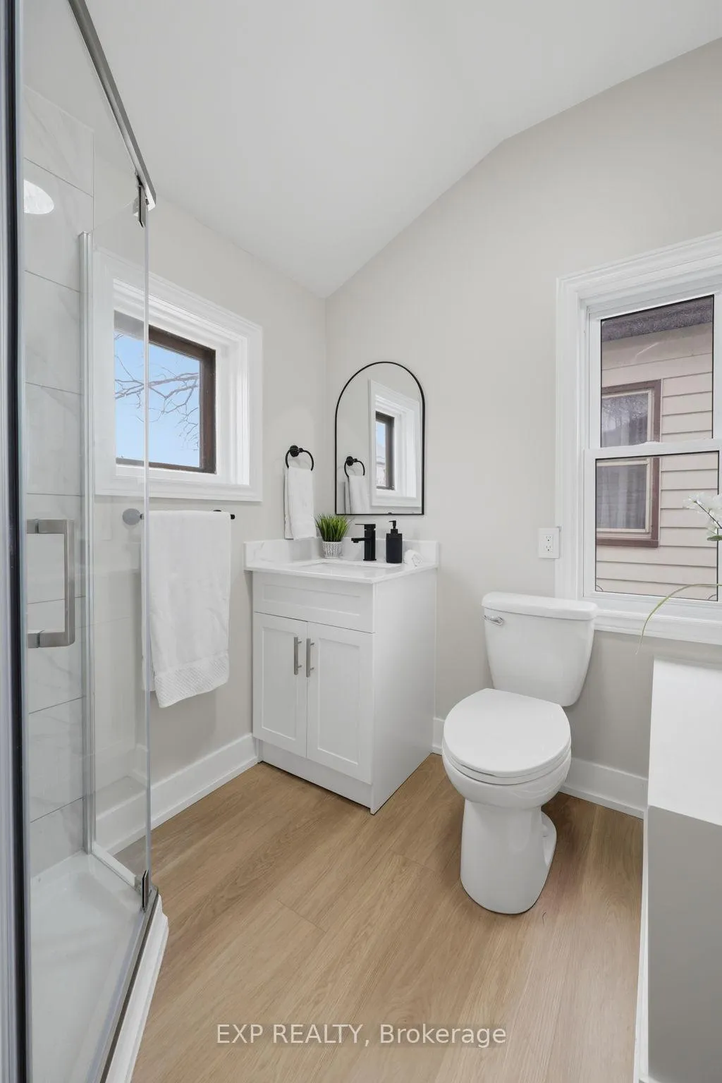 Photo 23 of 225 Ross Street, St. Thomas — HOMEH