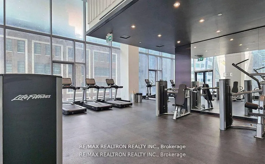 Front of Unit 1504, 357 King Street W