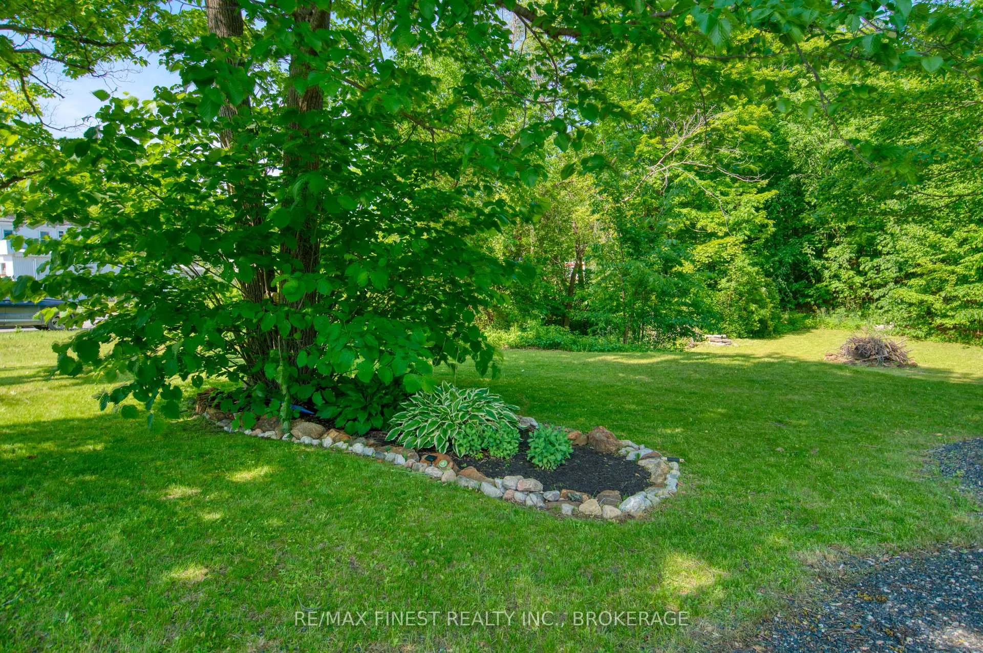 Photo 2 of 14818 County Road 38, Frontenac, Frontenac Centre — HOMEH