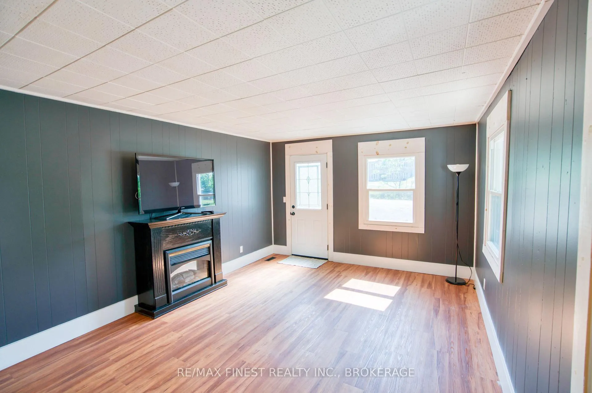 Photo 8 of 14818 County Road 38, Frontenac, Frontenac Centre — HOMEH