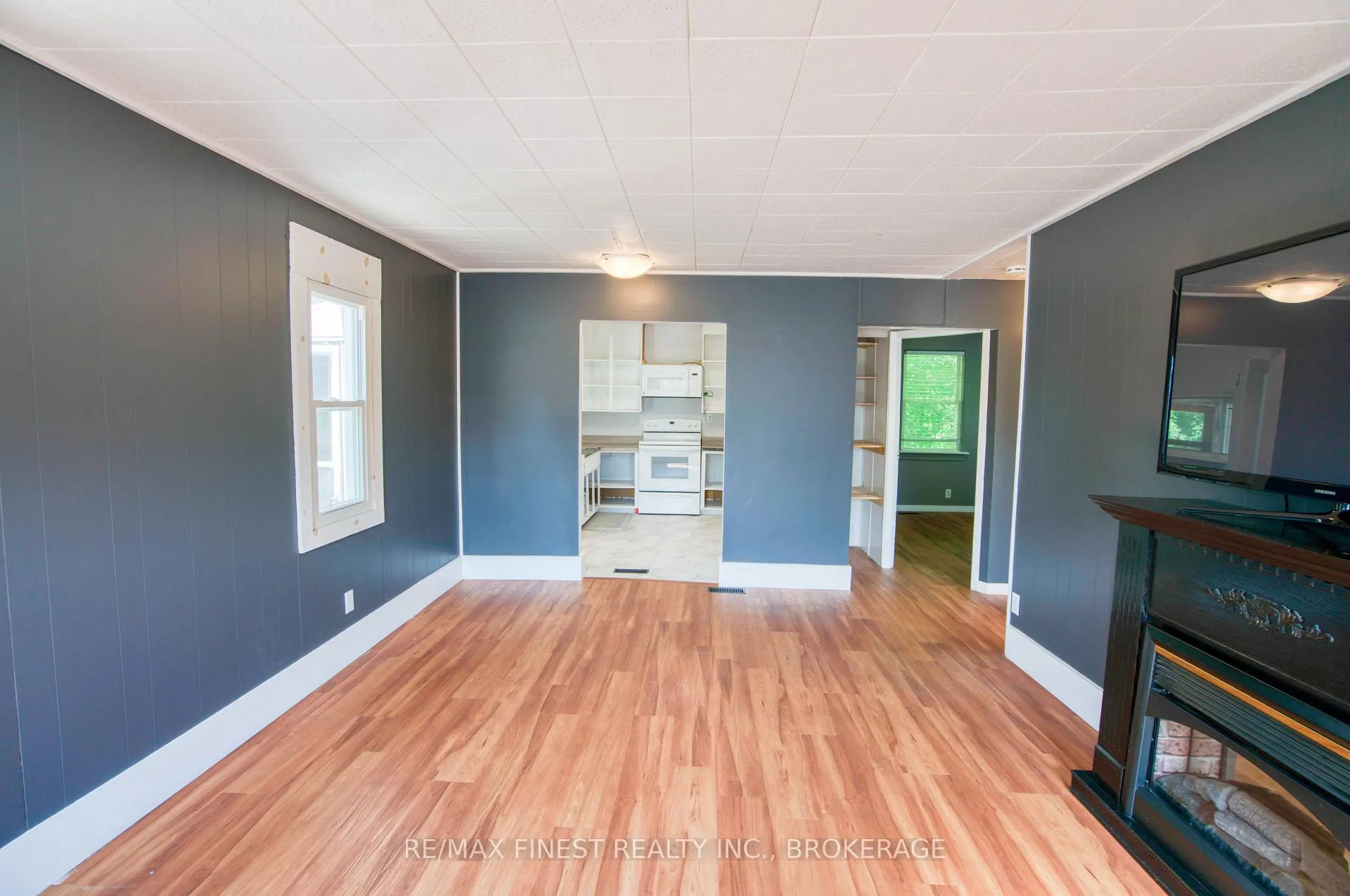 Photo 10 of 14818 County Road 38, Frontenac, Frontenac Centre — HOMEH