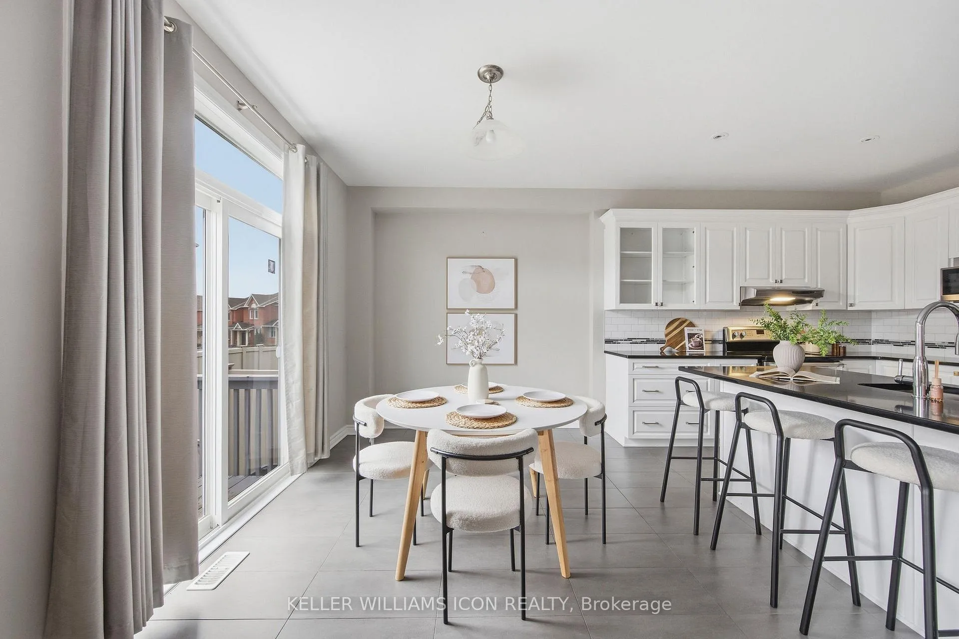 Photo 13 of 3379 Woodroffe Avenue, Ottawa, Barrhaven - Strandherd — HOMEH