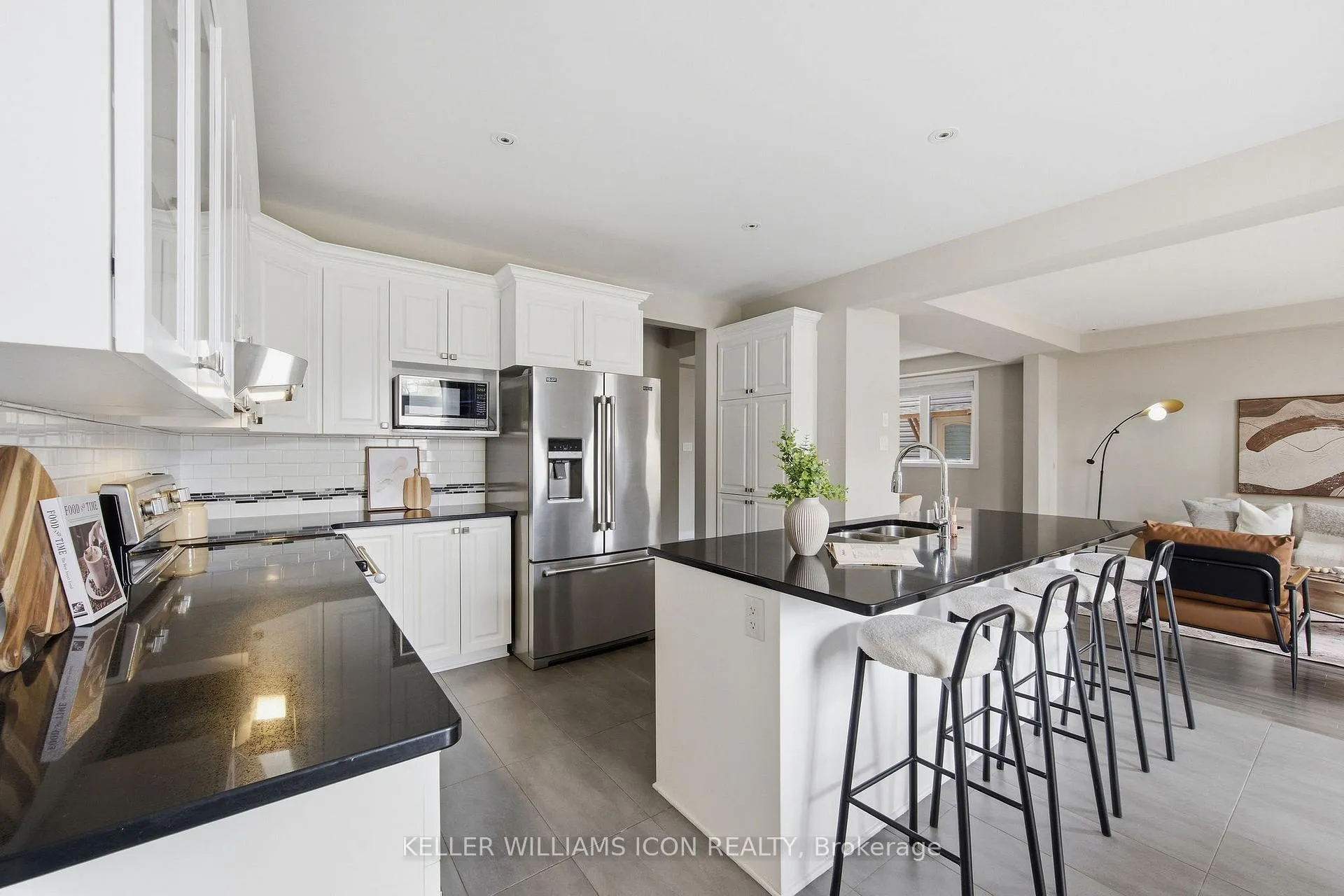 Photo 16 of 3379 Woodroffe Avenue, Ottawa, Barrhaven - Strandherd — HOMEH