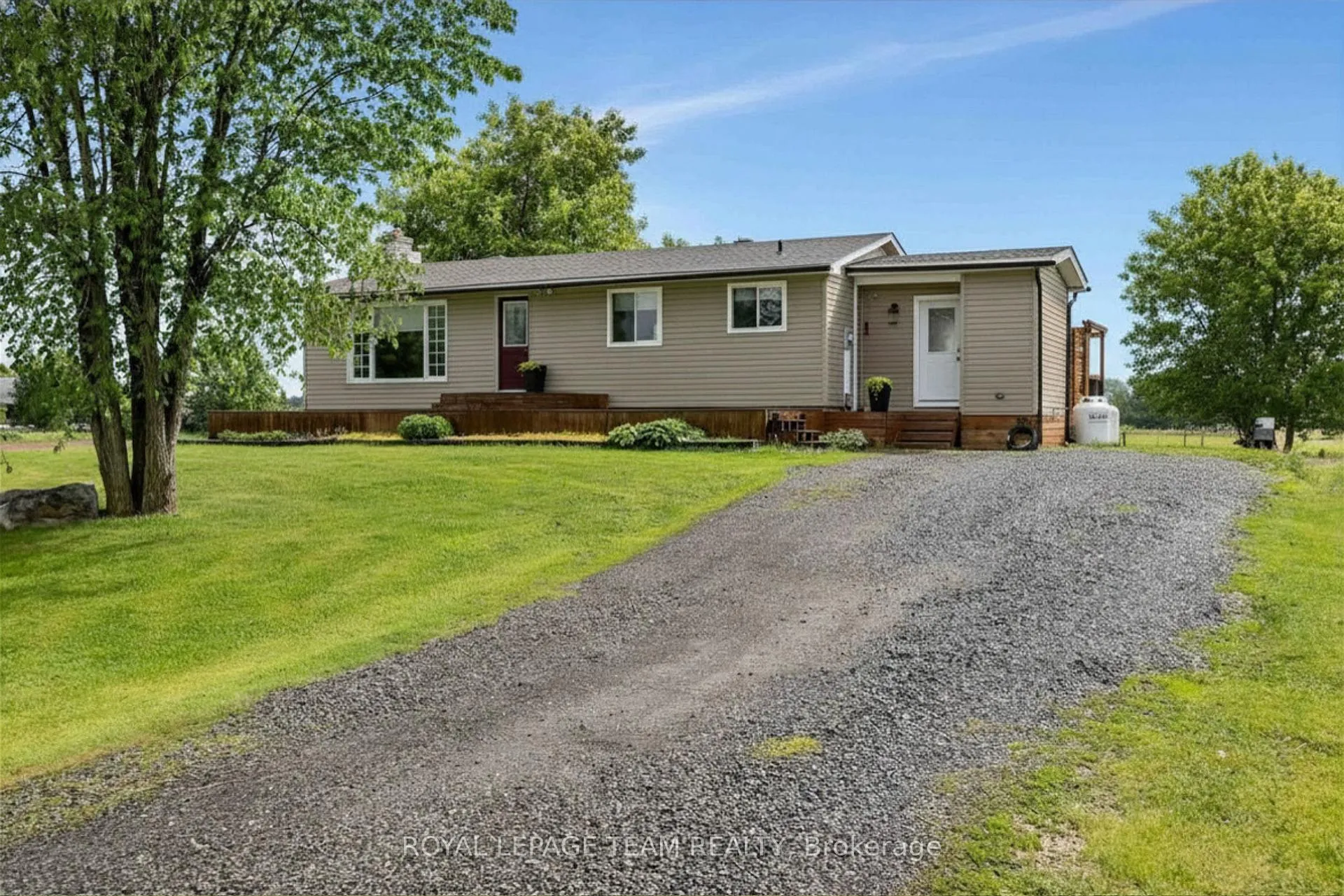 Photo 2 of 3217 Woodkilton Road, Ottawa, Dunrobin — HOMEH