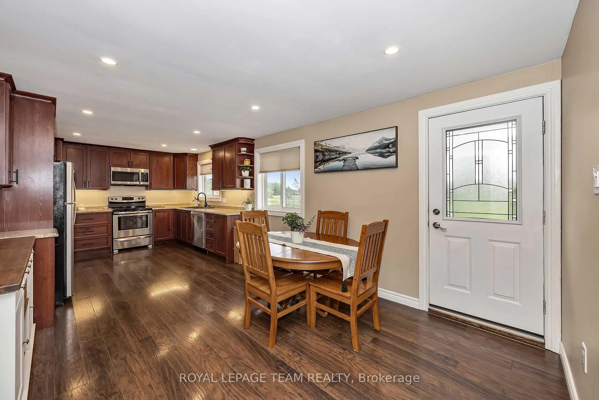 Photo 10 of 3217 Woodkilton Road, Ottawa, Dunrobin — HOMEH