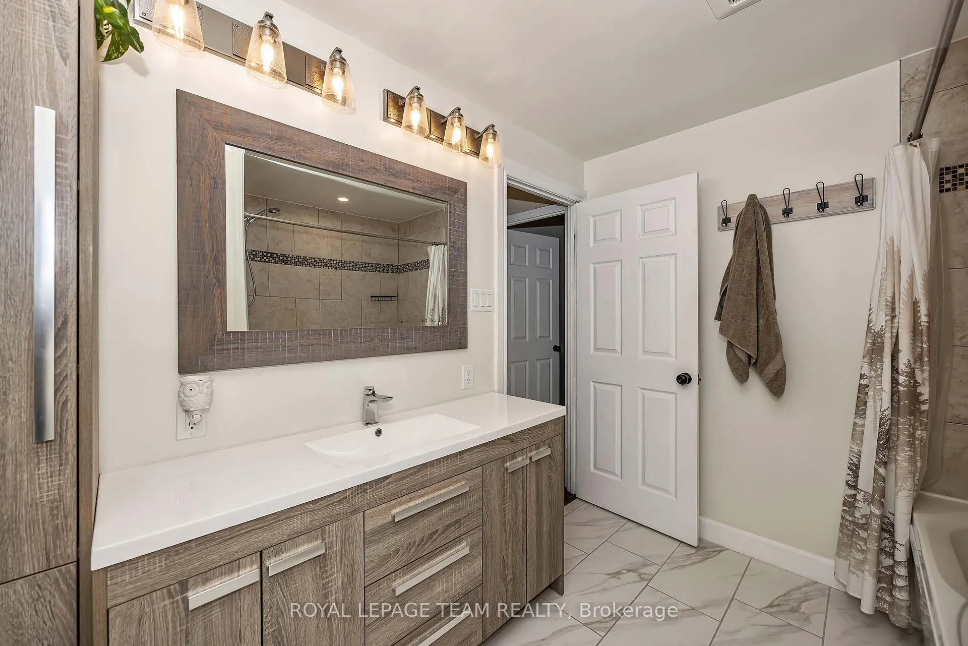 Photo 23 of 3217 Woodkilton Road, Ottawa, Dunrobin — HOMEH