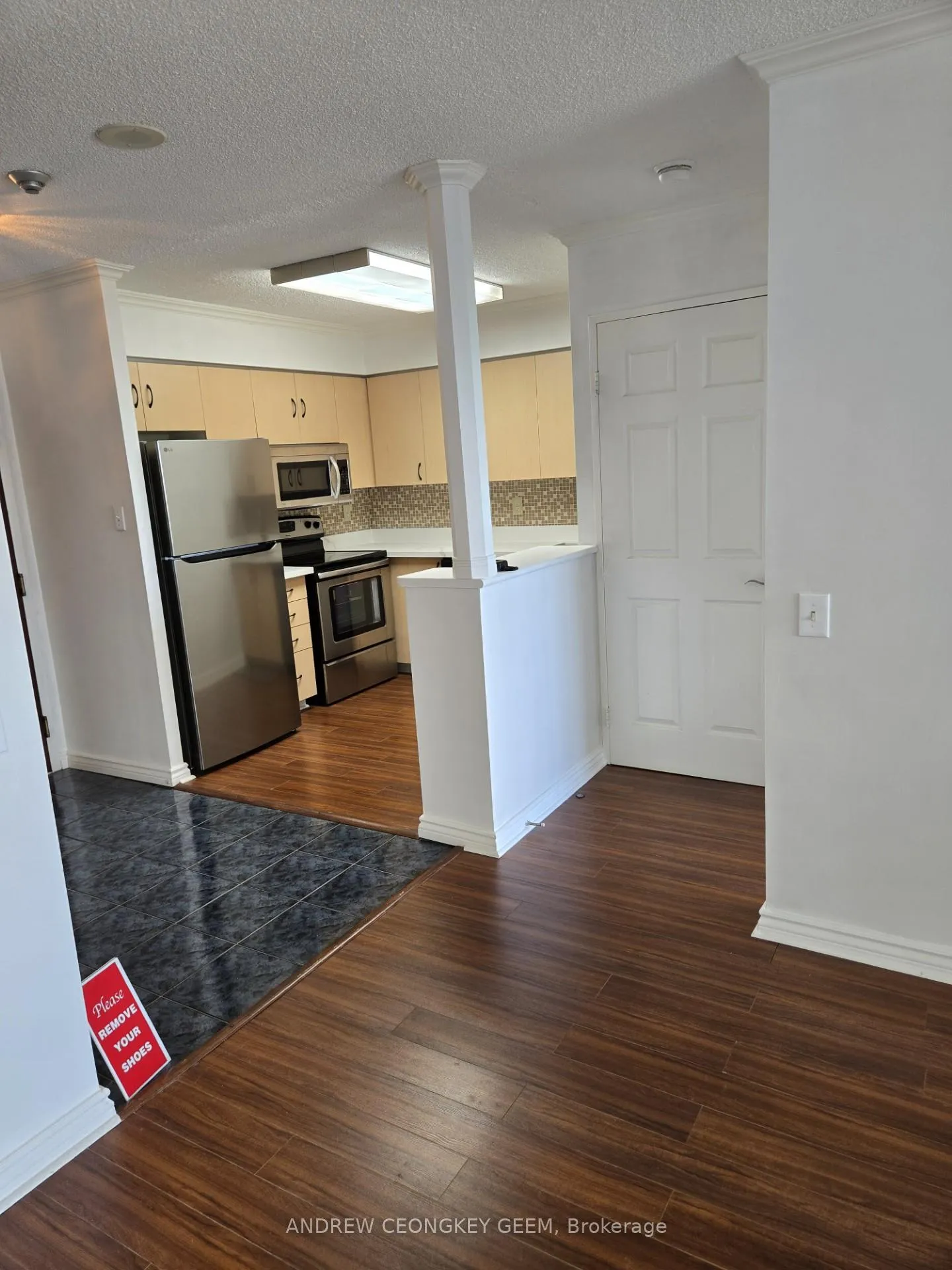 Photo 4 of Unit 711, 91 Townsgate Drive, Vaughan, Crestwood-Springfarm-Yorkhill — HOMEH