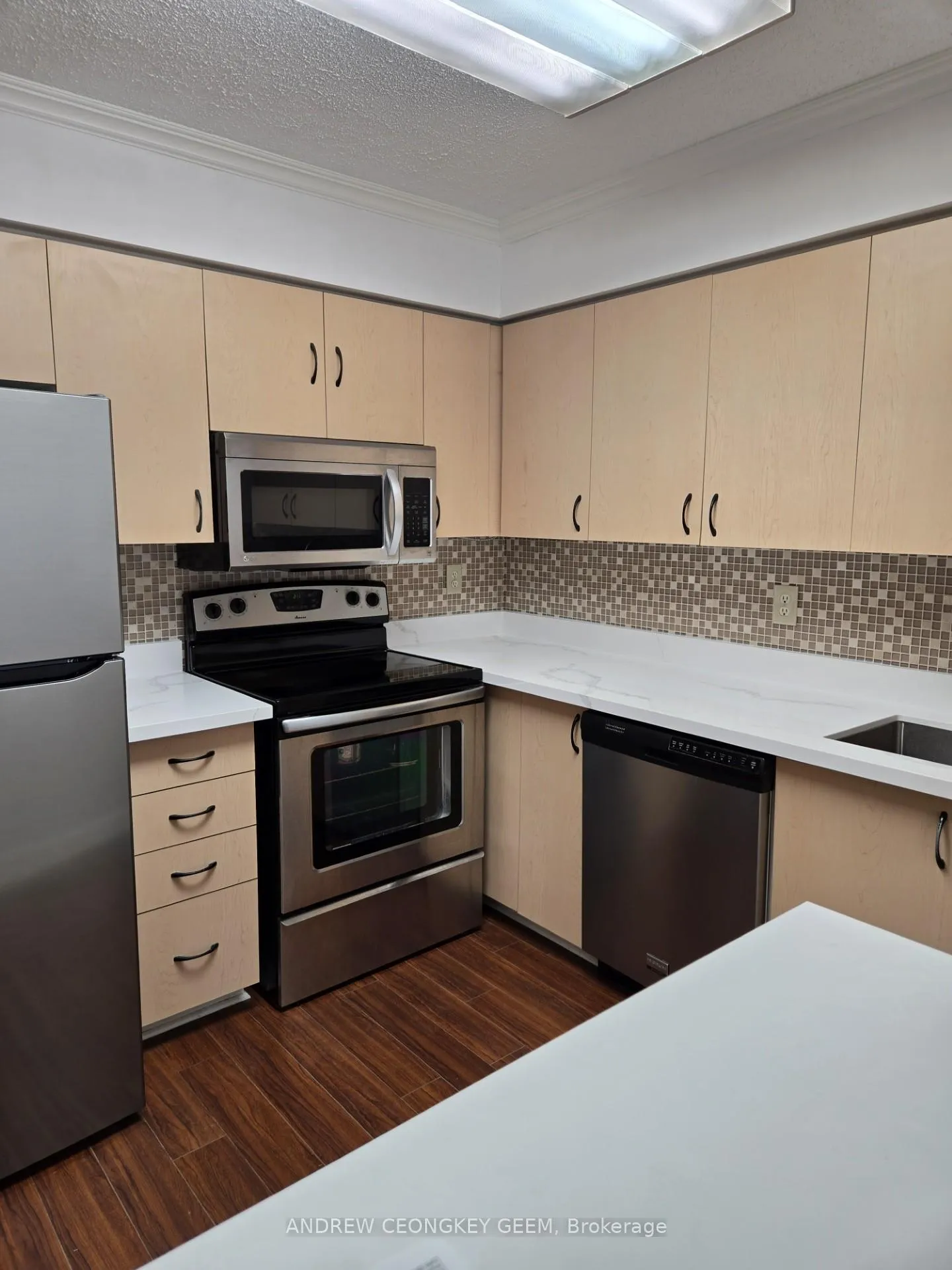 Photo 6 of Unit 711, 91 Townsgate Drive, Vaughan, Crestwood-Springfarm-Yorkhill — HOMEH