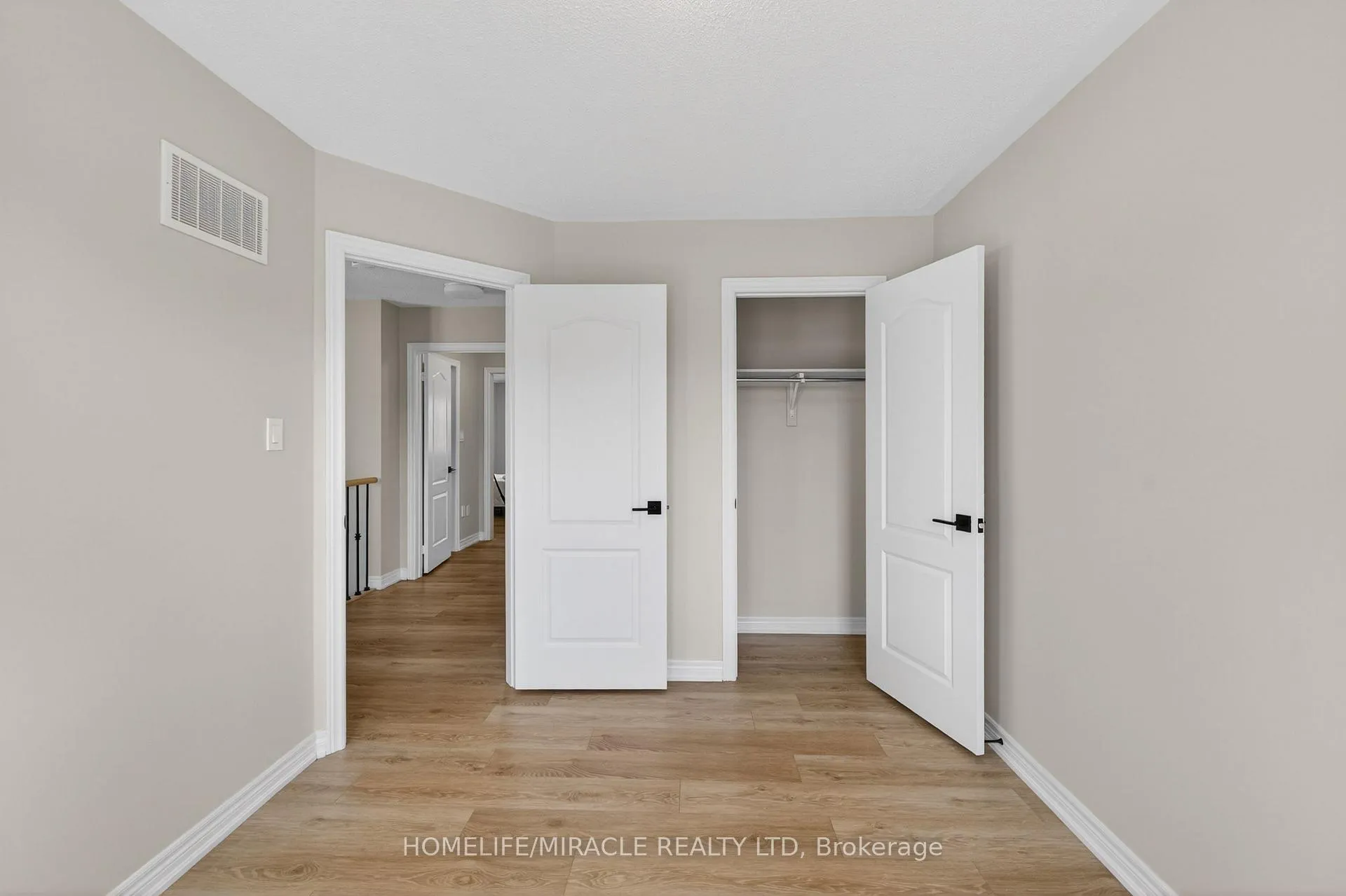 Photo 24 of 39 Matthew Harrison Street, Brampton, Bram East — HOMEH