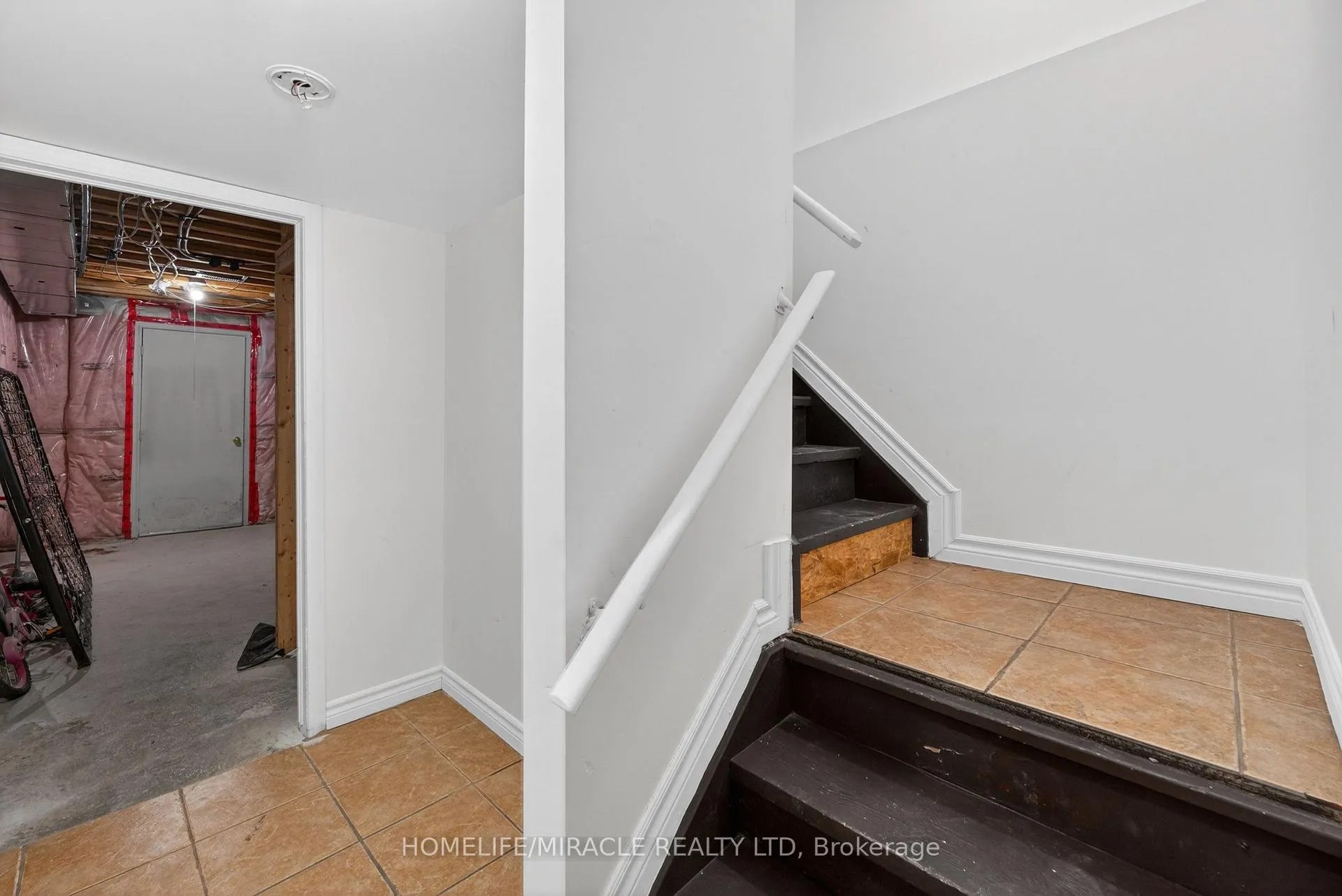Photo 29 of 39 Matthew Harrison Street, Brampton, Bram East — HOMEH