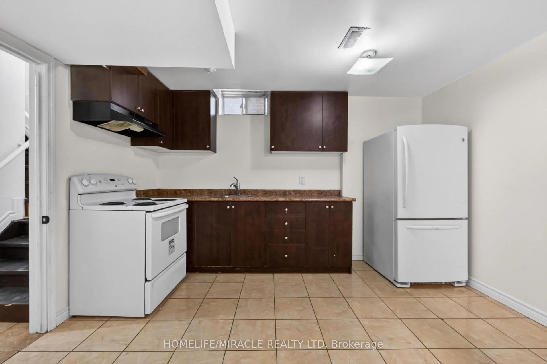 Photo 33 of 39 Matthew Harrison Street, Brampton, Bram East — HOMEH