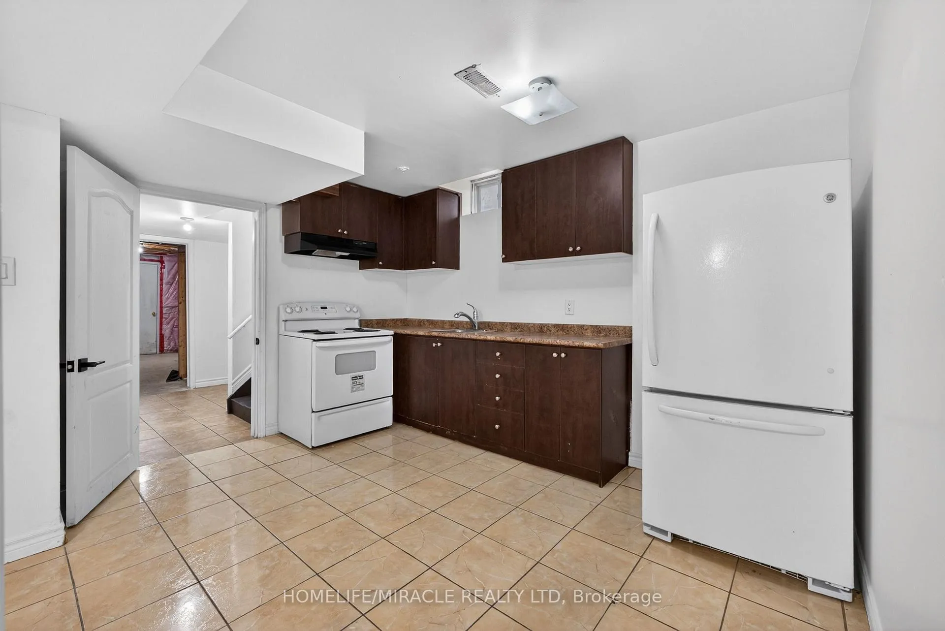 Photo 34 of 39 Matthew Harrison Street, Brampton, Bram East — HOMEH