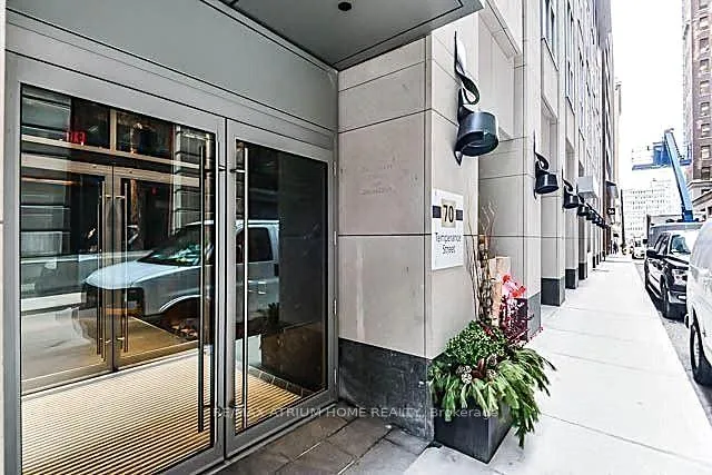 Photo 2 of Unit 3002, 70 Temperance Street, Toronto, Bay Street Corridor — HOMEH