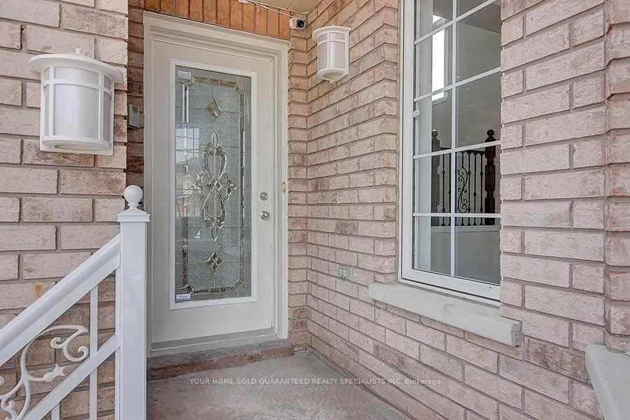 Photo 2 of 15 Ashgrove Road, Markham, Milliken Mills East — HOMEH