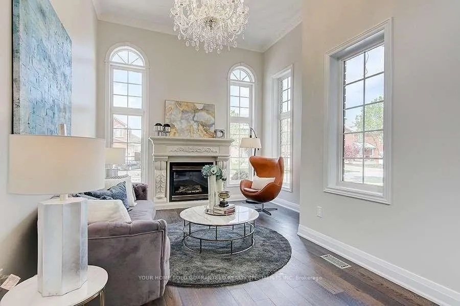 Photo 3 of 15 Ashgrove Road, Markham, Milliken Mills East — HOMEH