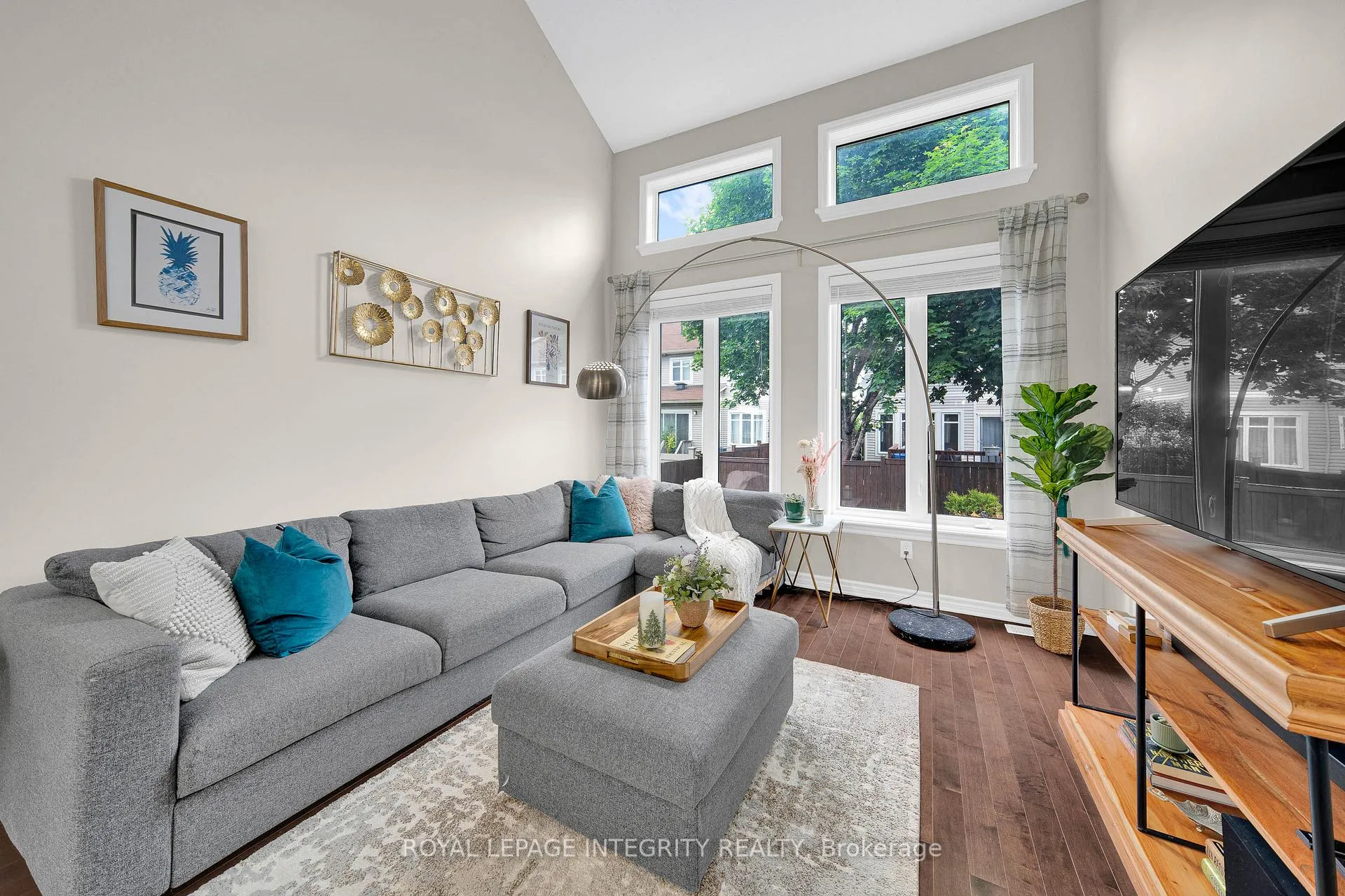Photo 8 of 25 Madelon Drive, Ottawa, Barrhaven - Longfields — HOMEH