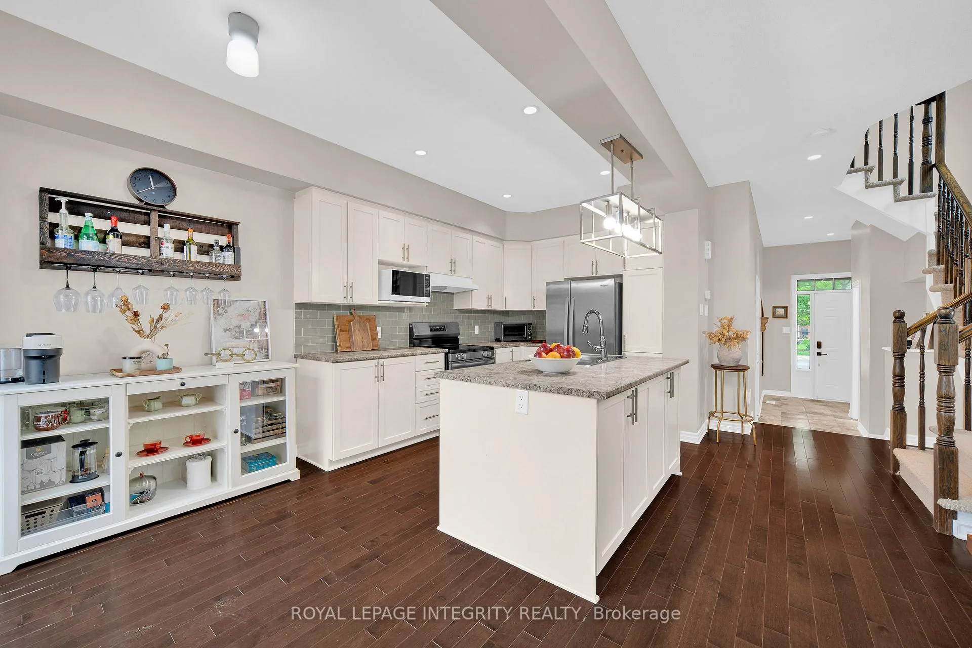 Photo 13 of 25 Madelon Drive, Ottawa, Barrhaven - Longfields — HOMEH