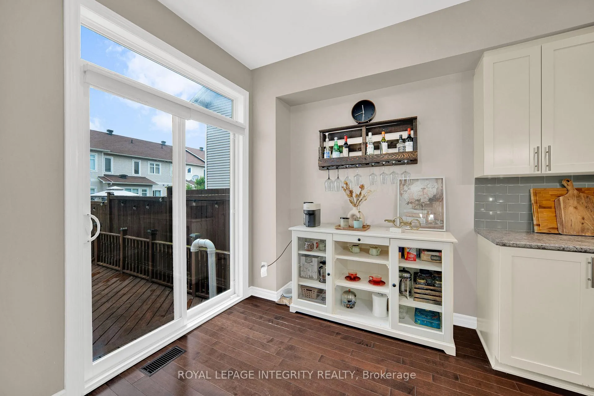 Photo 14 of 25 Madelon Drive, Ottawa, Barrhaven - Longfields — HOMEH