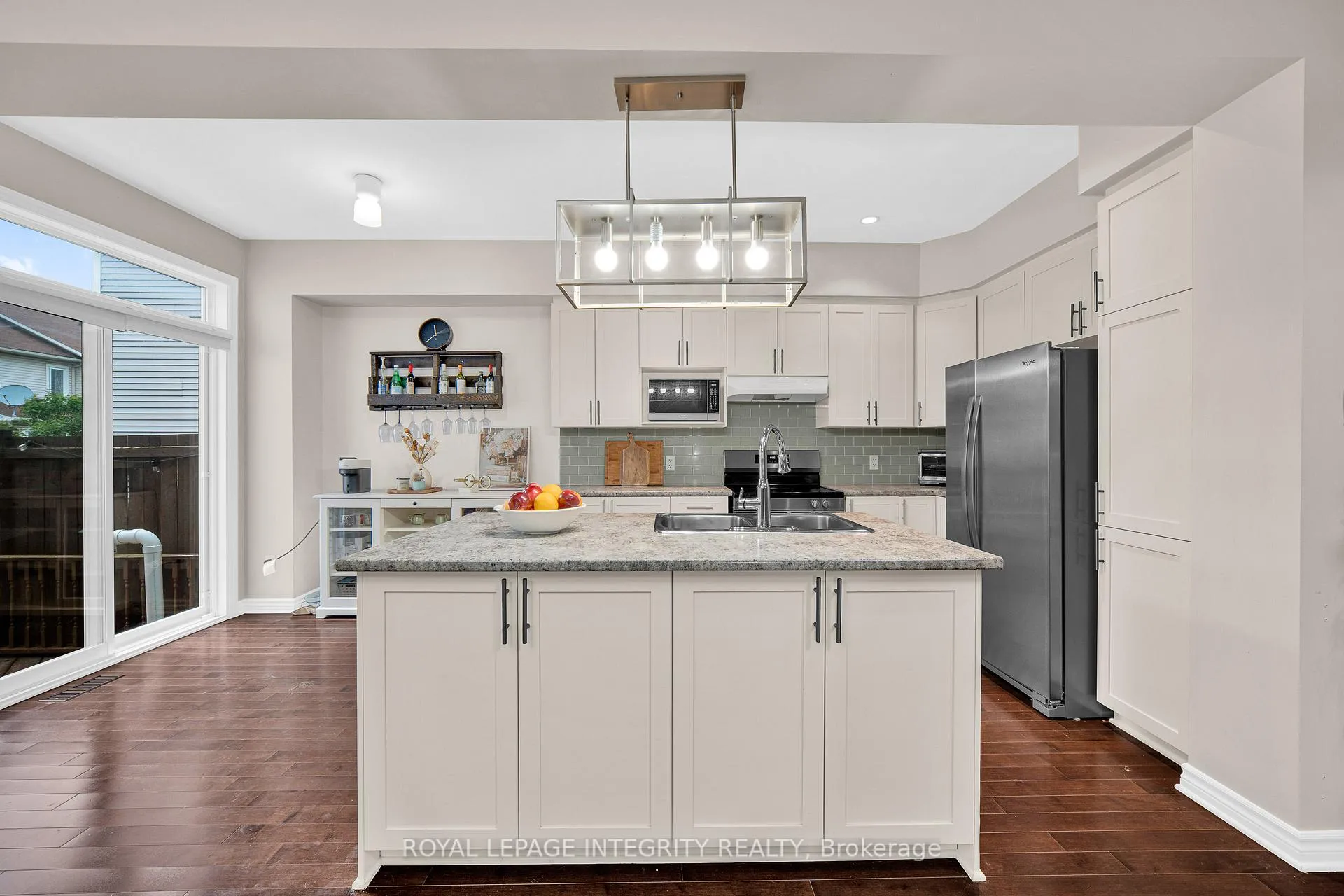 Photo 15 of 25 Madelon Drive, Ottawa, Barrhaven - Longfields — HOMEH