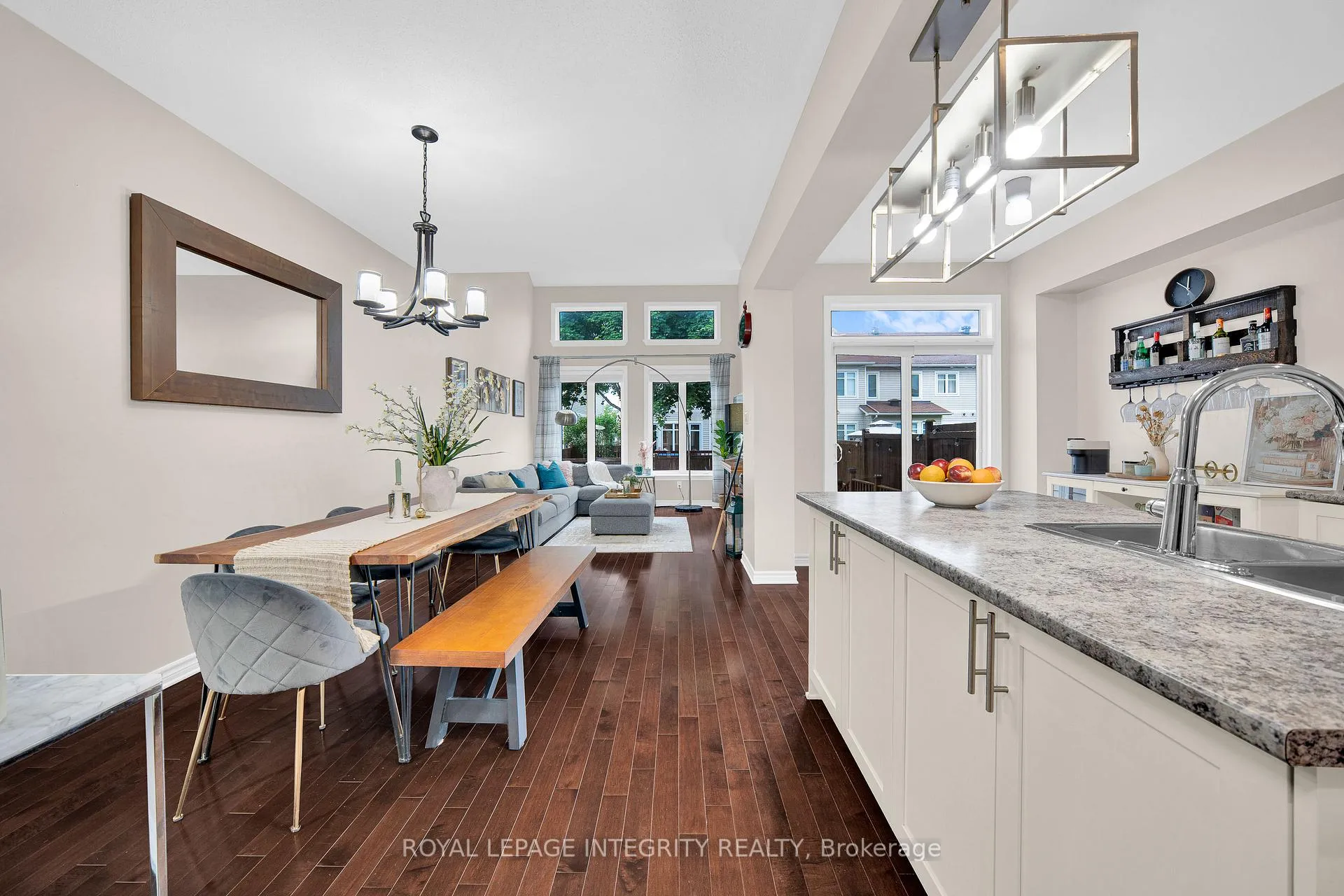Photo 21 of 25 Madelon Drive, Ottawa, Barrhaven - Longfields — HOMEH