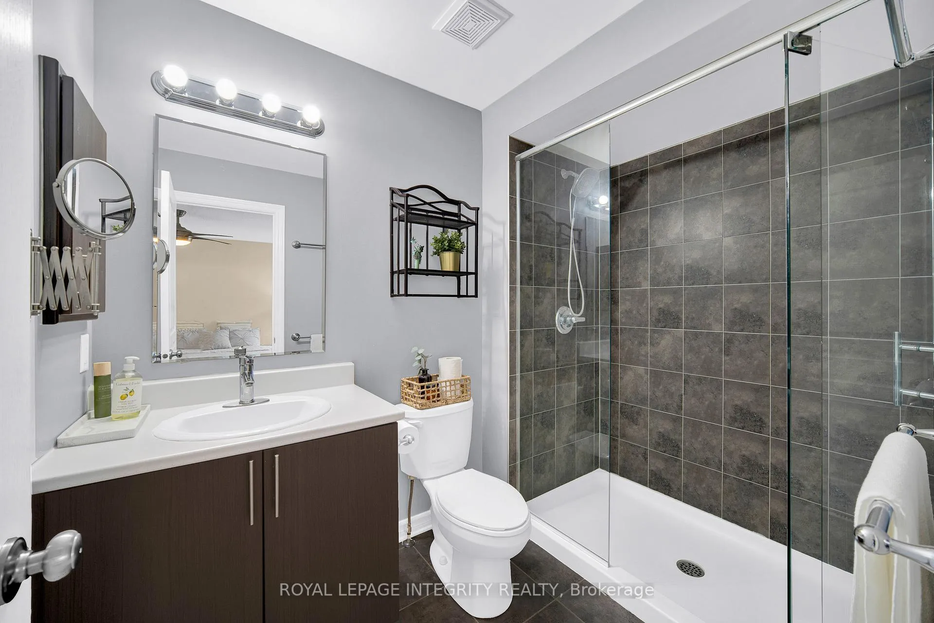 Photo 28 of 25 Madelon Drive, Ottawa, Barrhaven - Longfields — HOMEH
