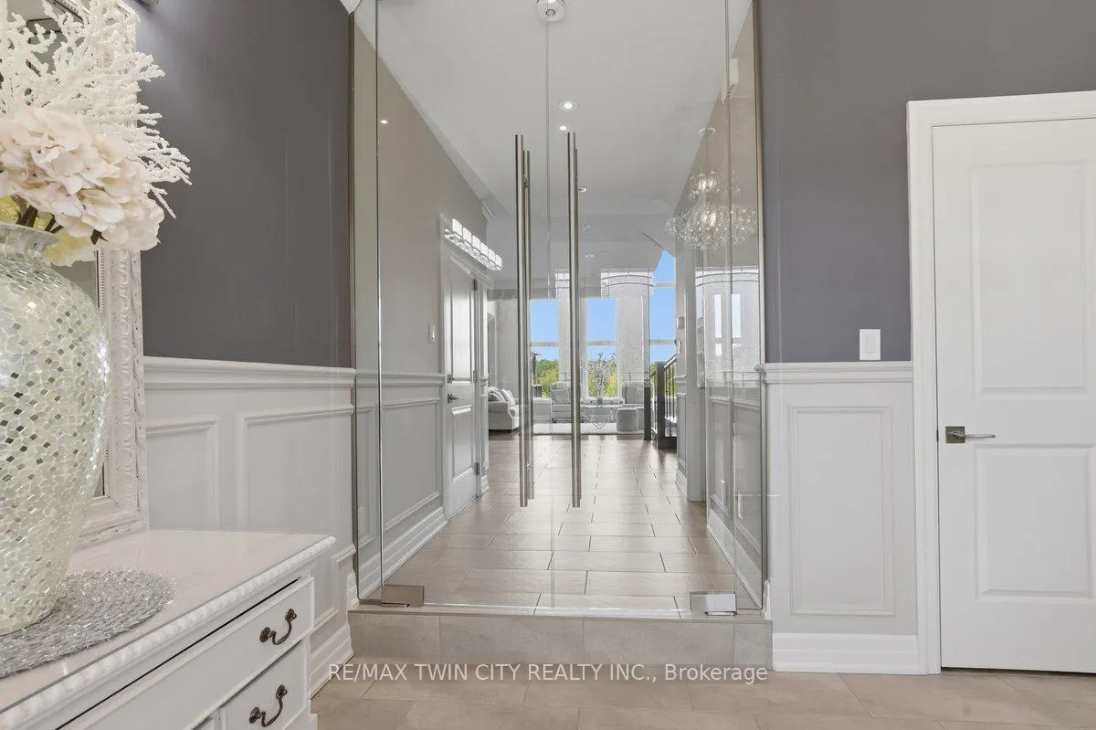 Photo 6 of 550 Brittania Crescent, Kitchener — HOMEH