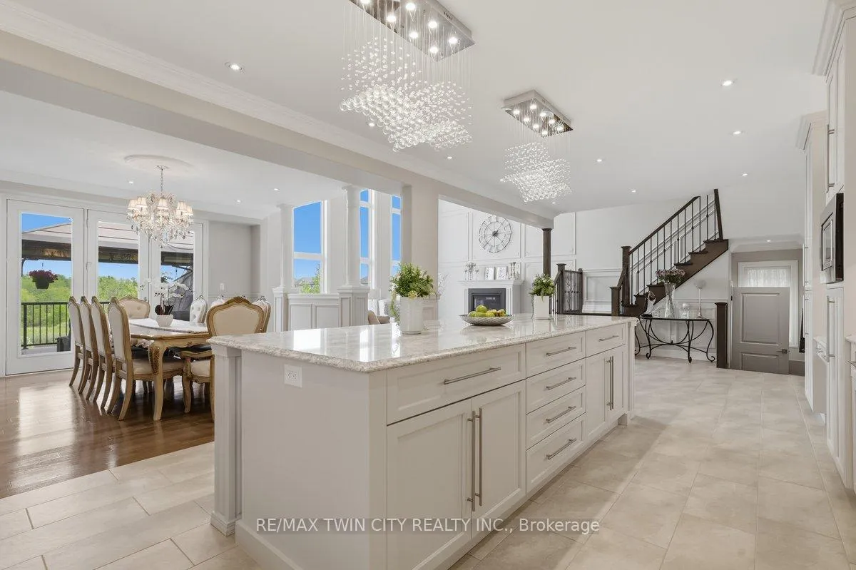 Photo 12 of 550 Brittania Crescent, Kitchener — HOMEH
