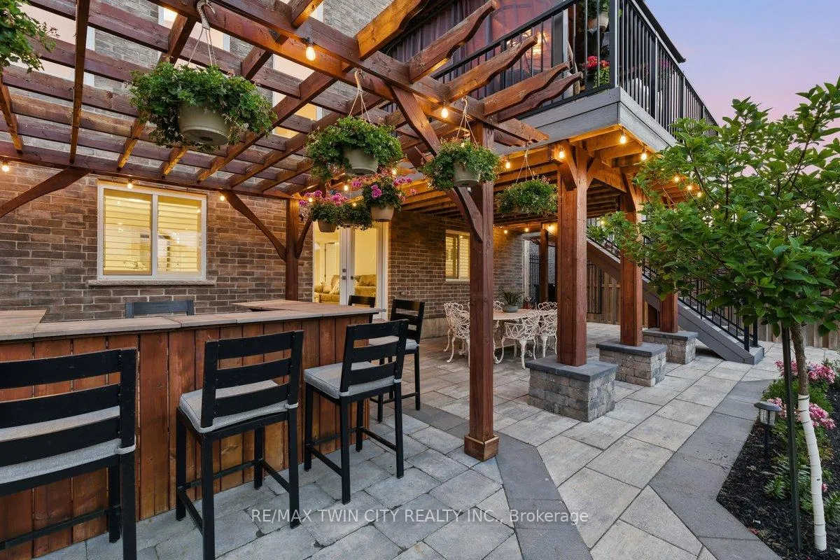 Photo 49 of 550 Brittania Crescent, Kitchener — HOMEH