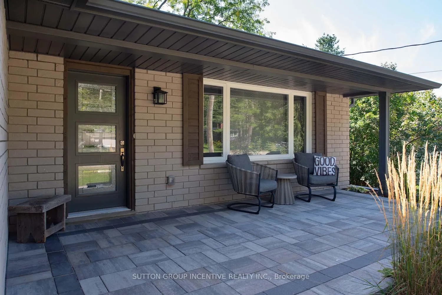 Photo 3 of 1193 sunnidale Road, Springwater, Centre Vespra — HOMEH