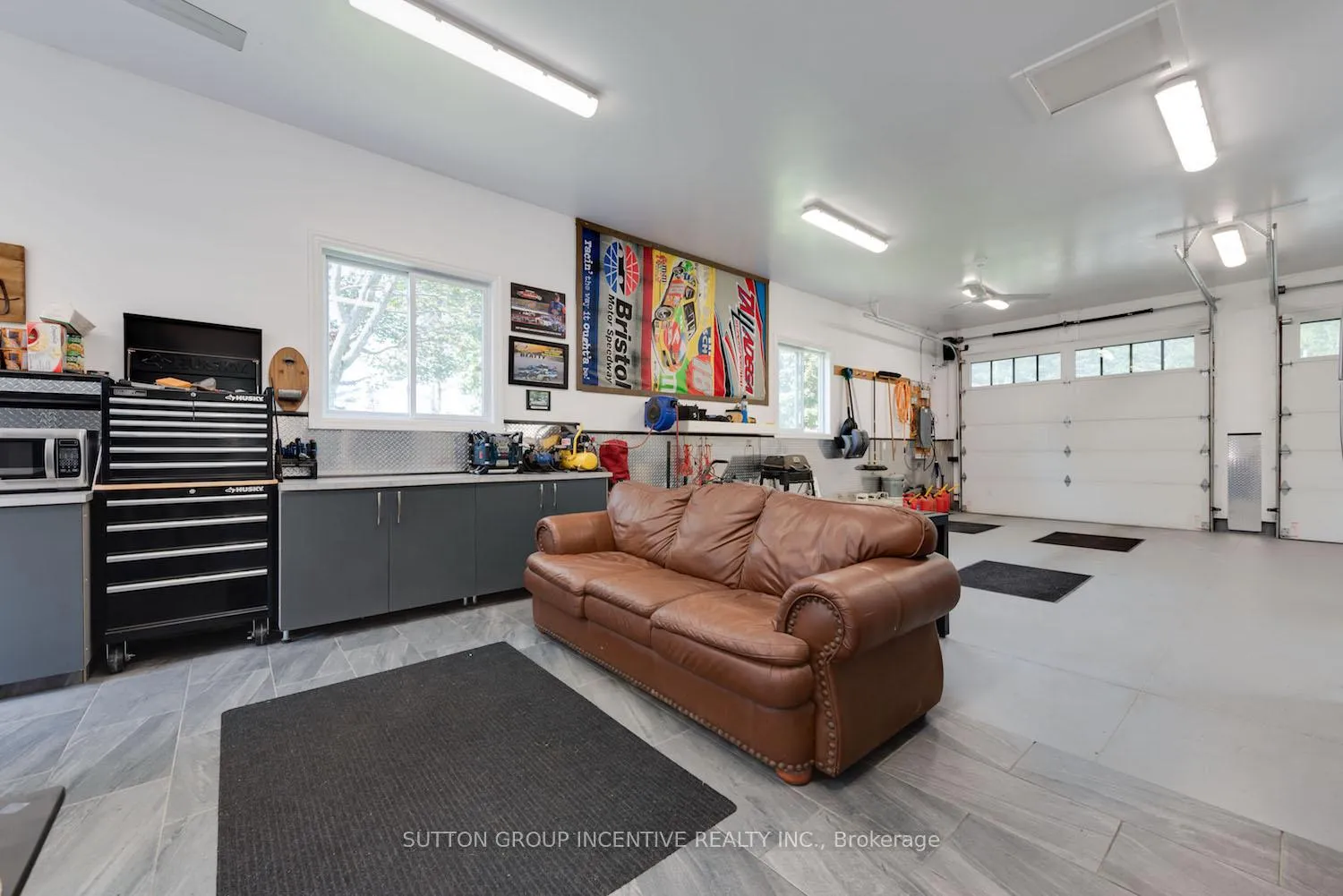 Photo 37 of 1193 sunnidale Road, Springwater, Centre Vespra — HOMEH
