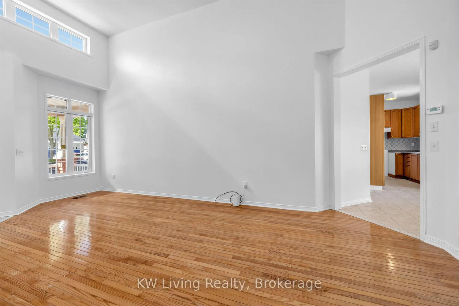 Photo 15 of 41 Manorwood Drive, Markham, Berczy — HOMEH