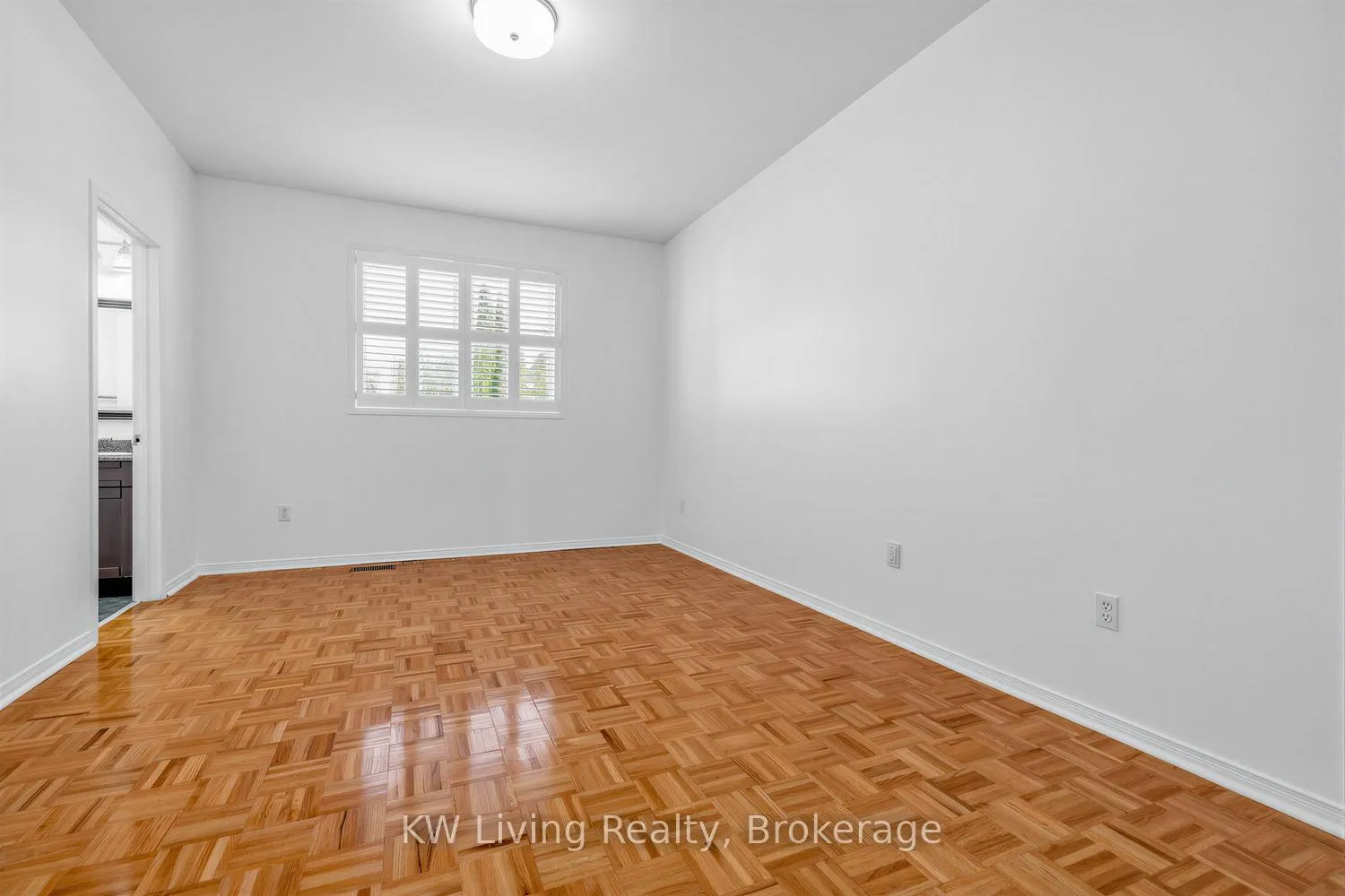 Photo 25 of 41 Manorwood Drive, Markham, Berczy — HOMEH