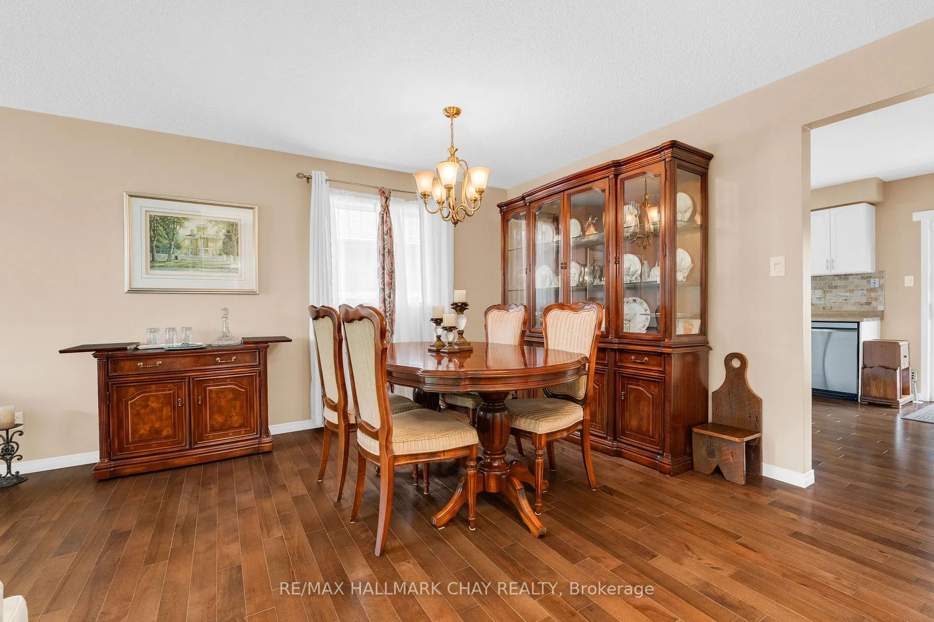 Photo 6 of 317 Harvie Road, Barrie, Holly — HOMEH