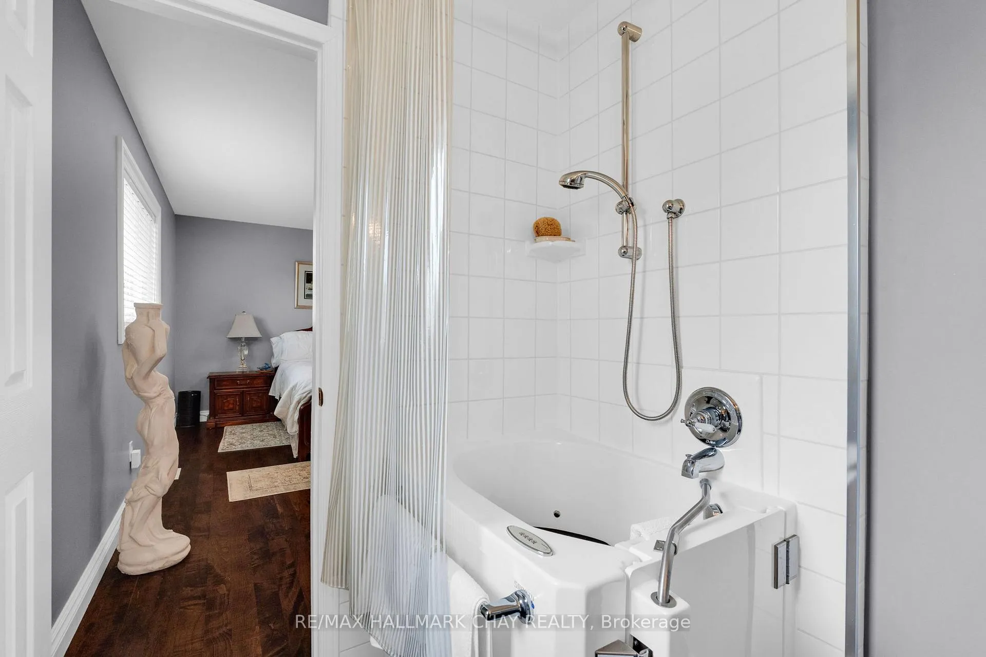 Photo 15 of 317 Harvie Road, Barrie, Holly — HOMEH