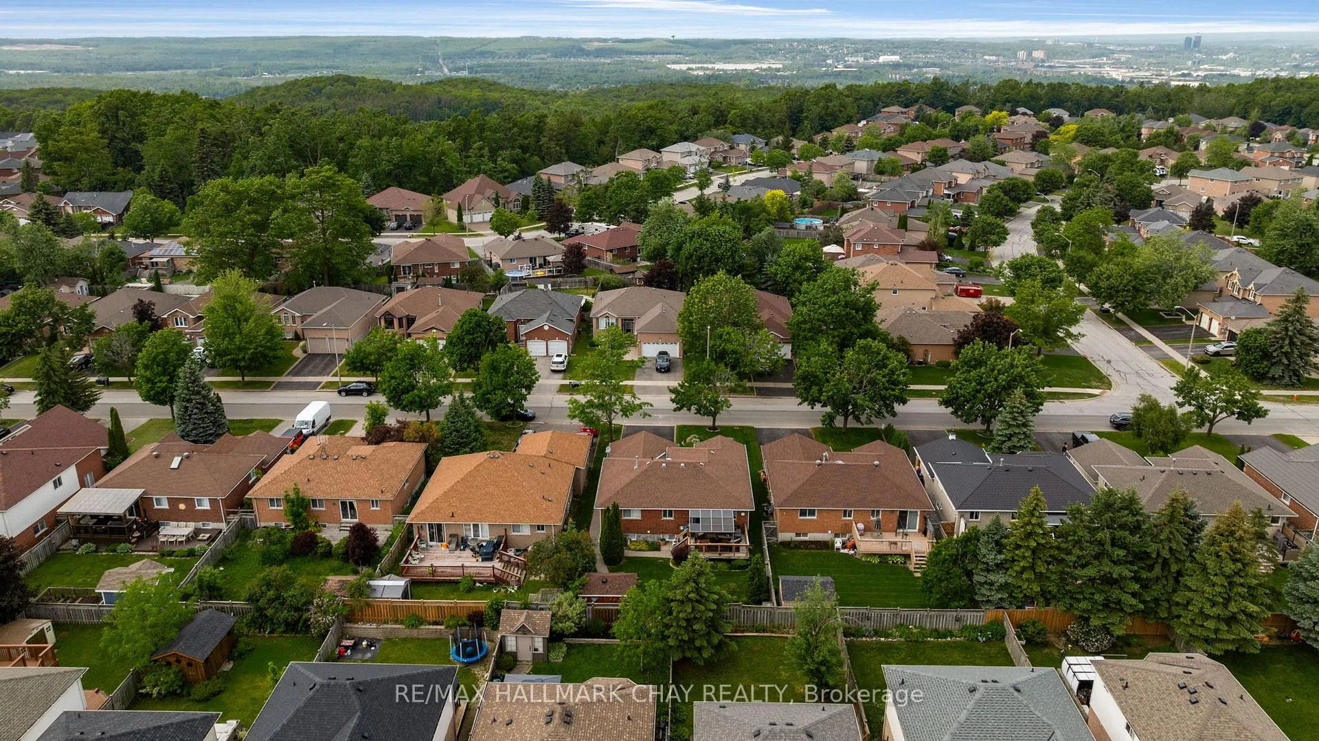 Photo 44 of 317 Harvie Road, Barrie, Holly — HOMEH