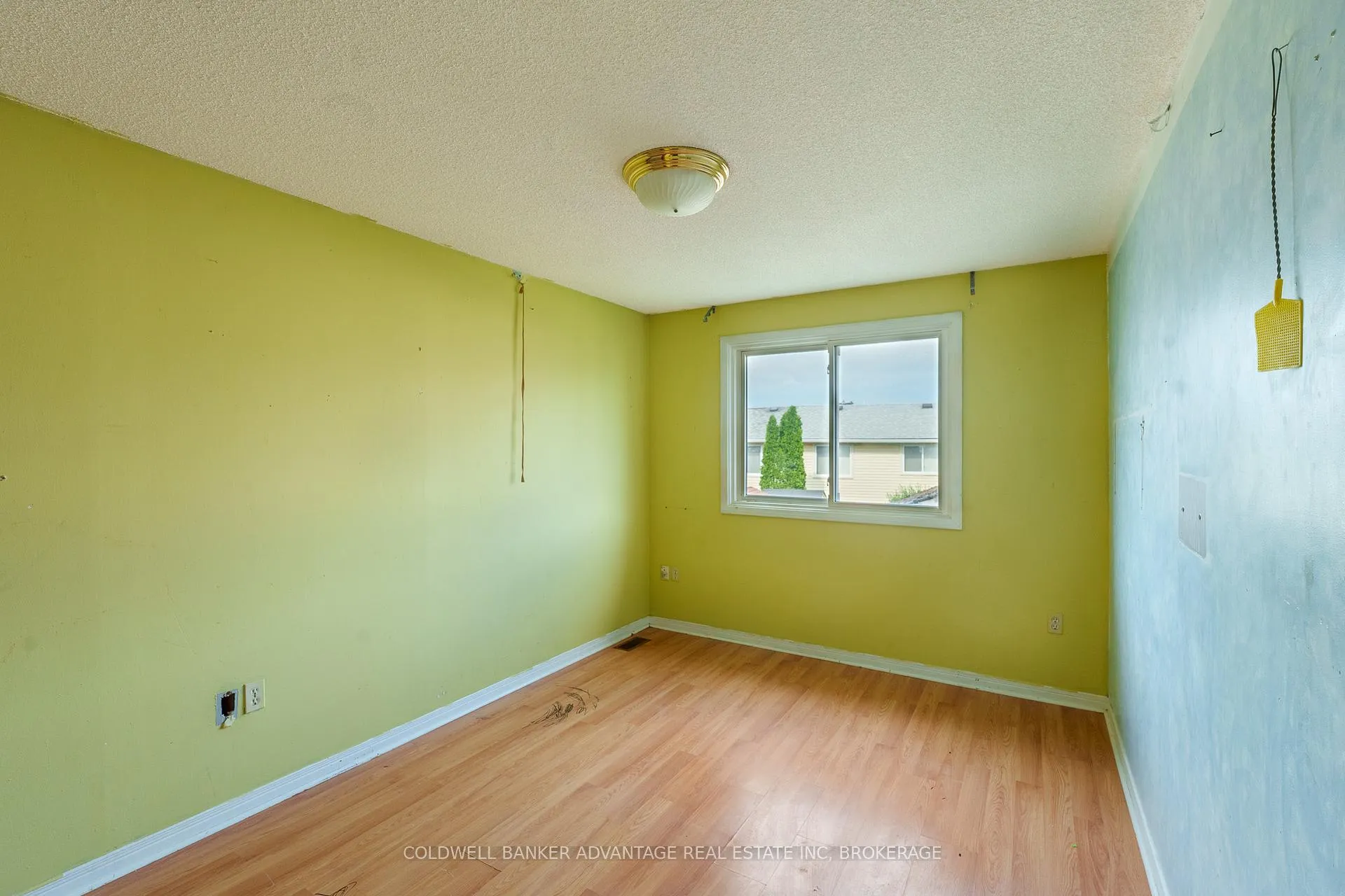 Photo 13 of 86 Autumn Place, St. Catharines, Secord Woods — HOMEH