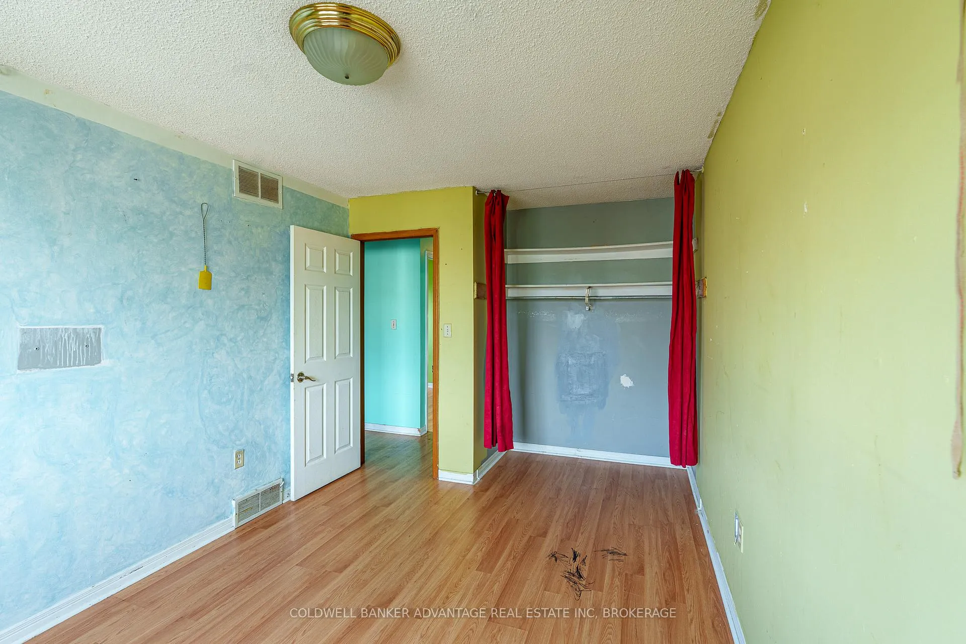 Photo 14 of 86 Autumn Place, St. Catharines, Secord Woods — HOMEH