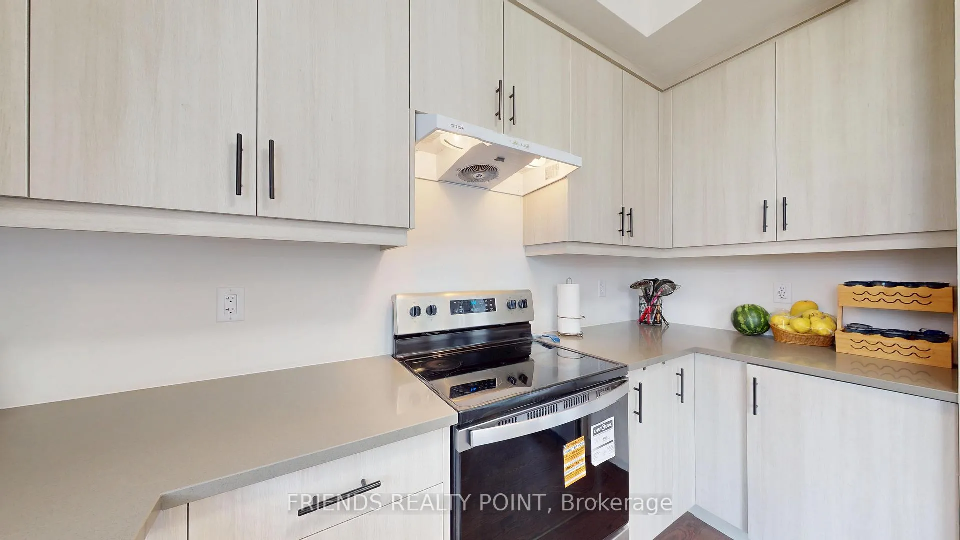 Photo 14 of 9 Falby Road, Brampton, Bram East — HOMEH