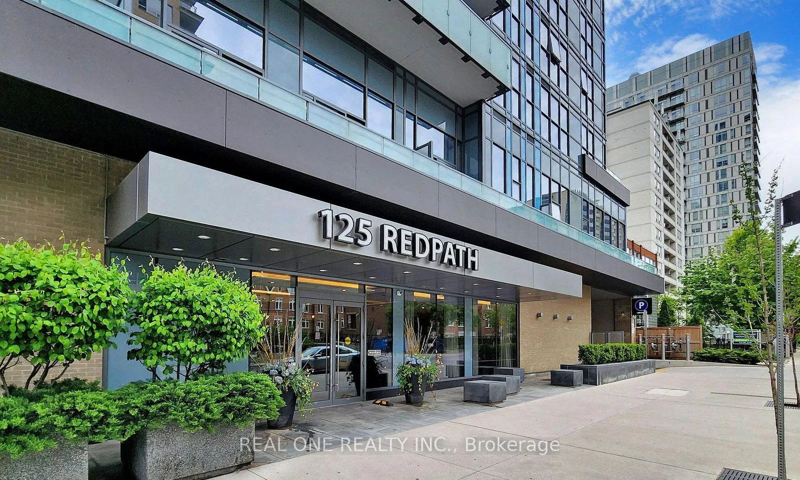 Photo 2 of Unit Ph112, 125 Redpath Avenue, Toronto, Mount Pleasant West — HOMEH