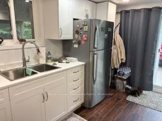 Photo 2 of Unit B, 9 Mackenzie Road, Quinte West, Sidney Ward — HOMEH