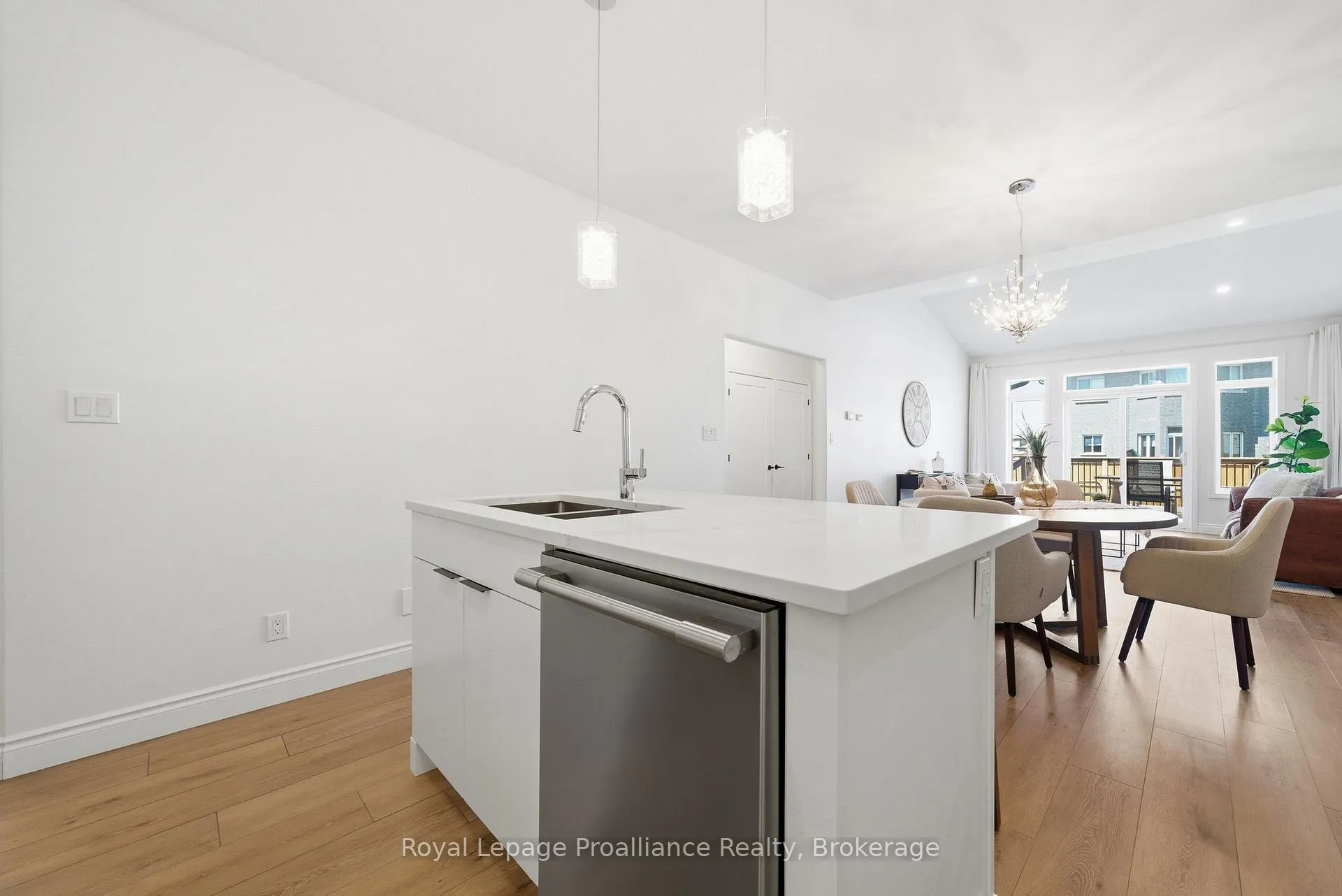 Photo 15 of 17 Raycroft Drive, Belleville, Thurlow Ward — HOMEH