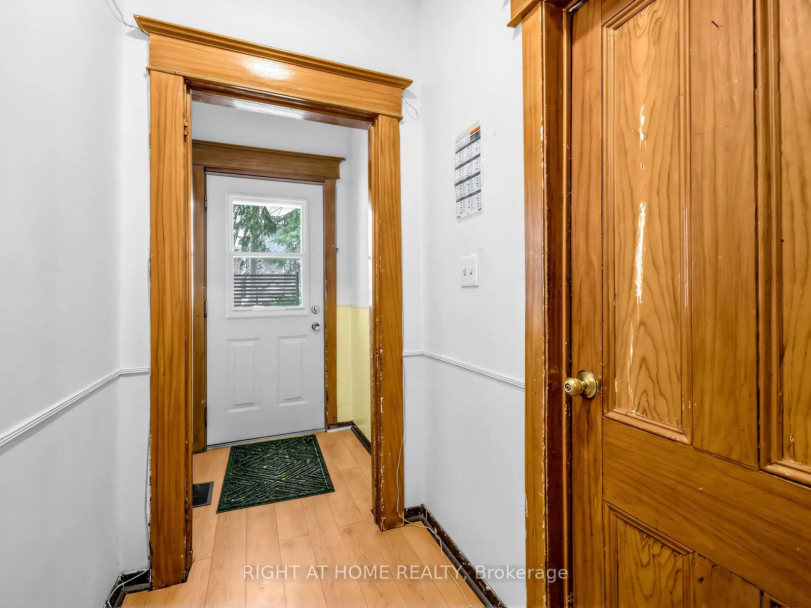 Photo 2 of 542 Crawford Street, Toronto, Palmerston-Little Italy — HOMEH