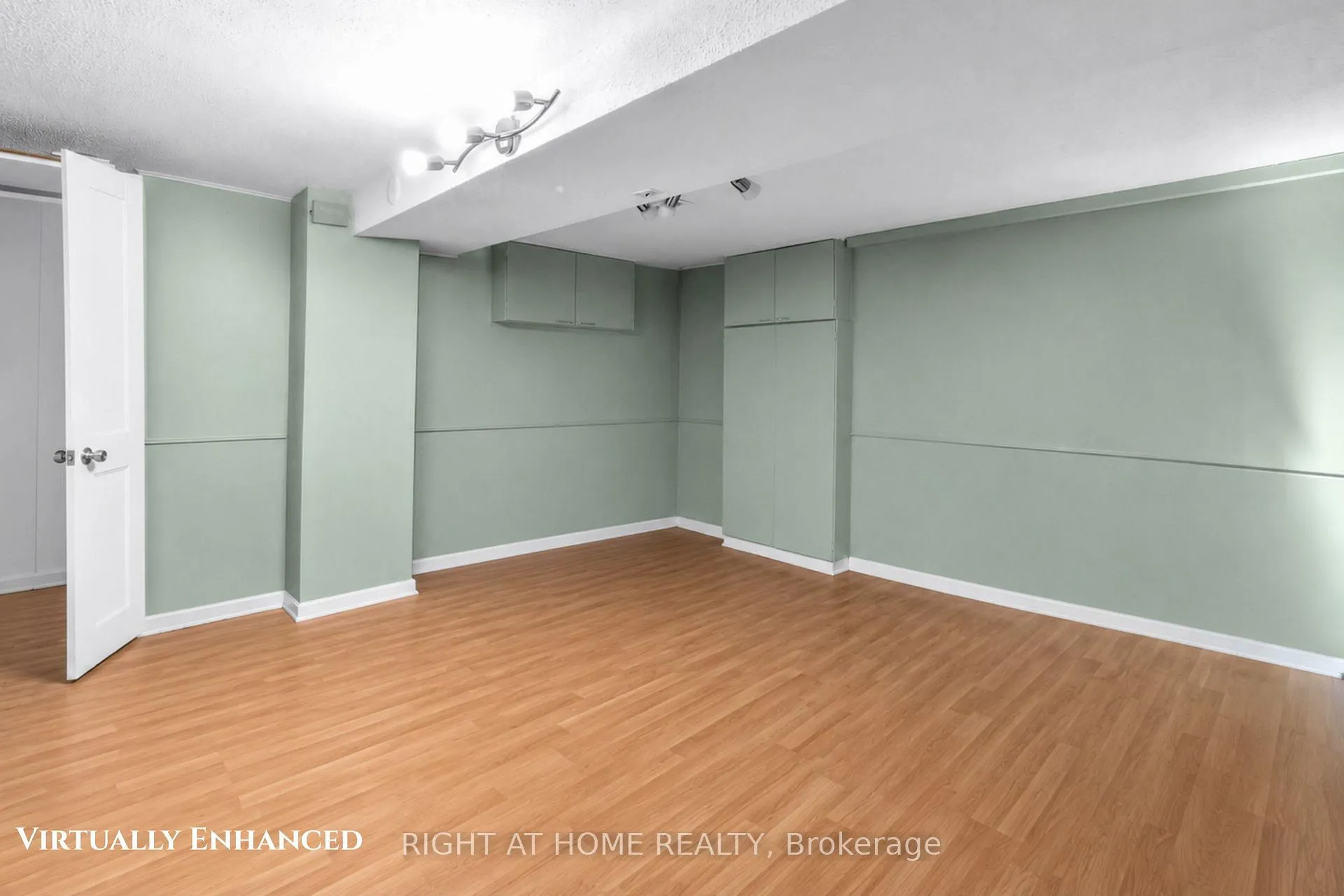 Photo 21 of 542 Crawford Street, Toronto, Palmerston-Little Italy — HOMEH