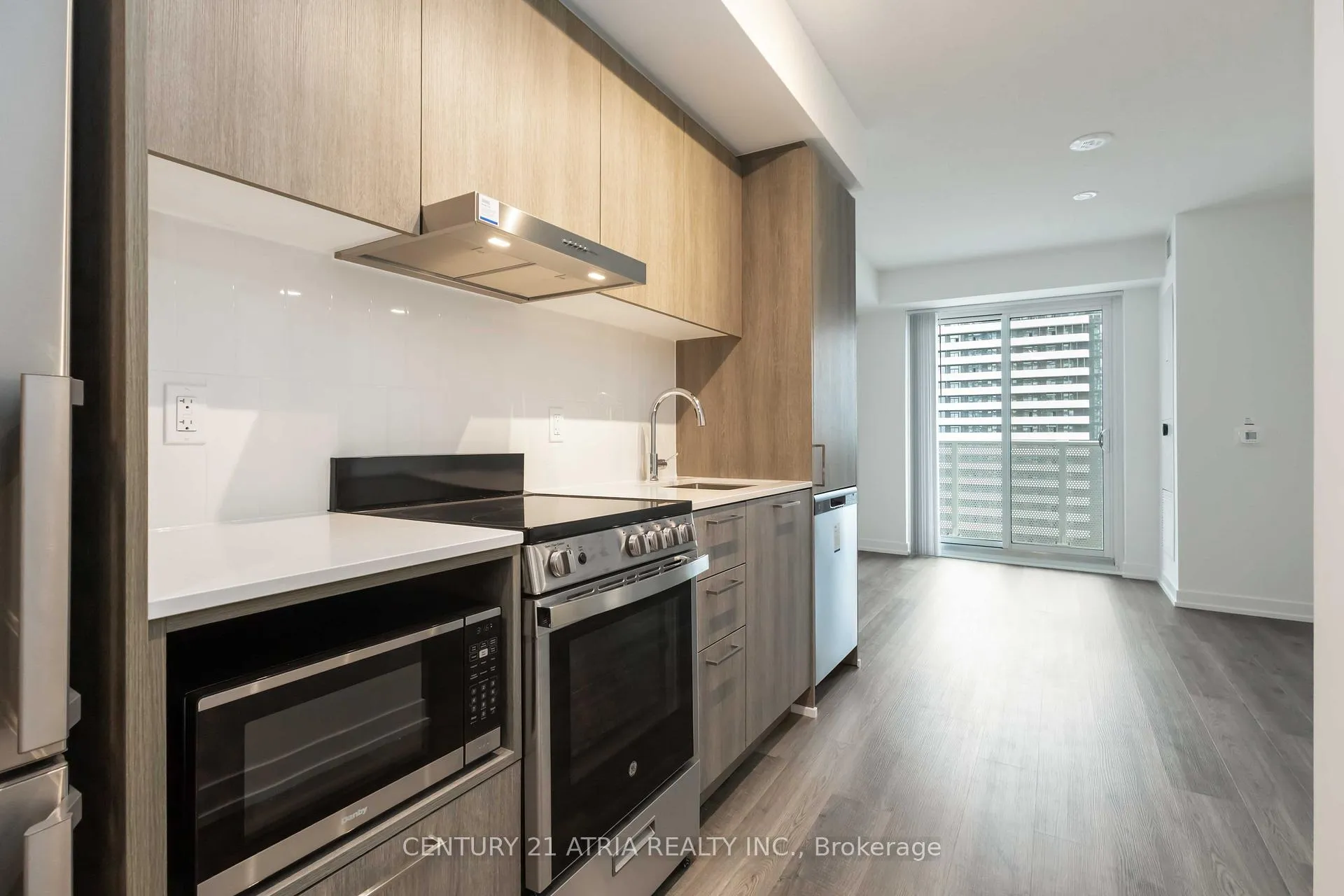 Photo 5 of Unit 4002, 195 Commerce Street, Vaughan, Vaughan Corporate Centre — HOMEH